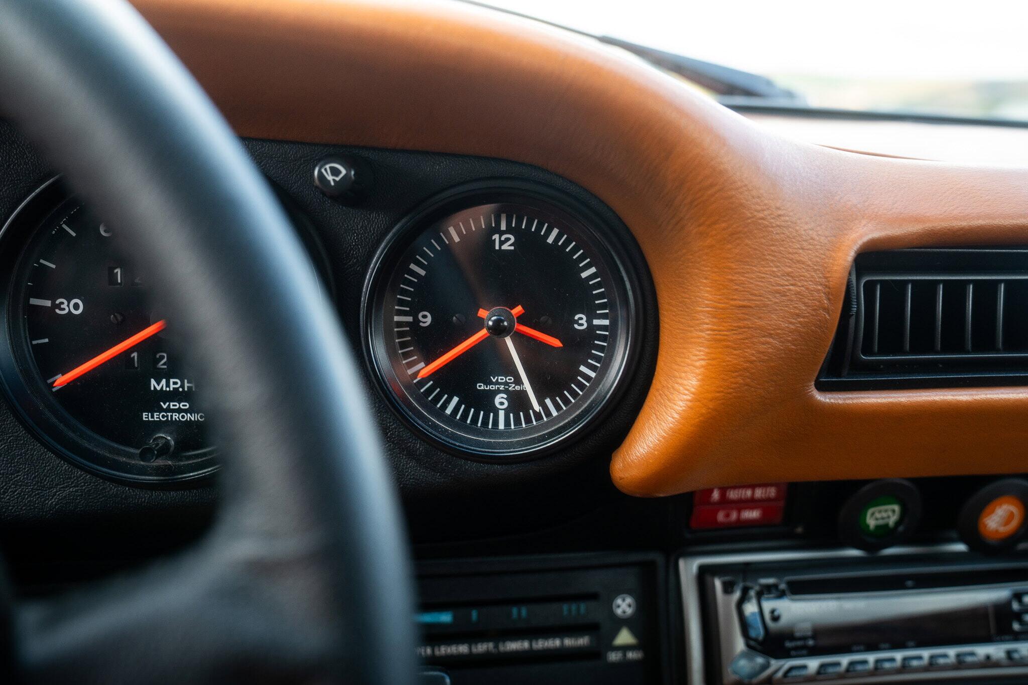 Porsche 911 view 70
