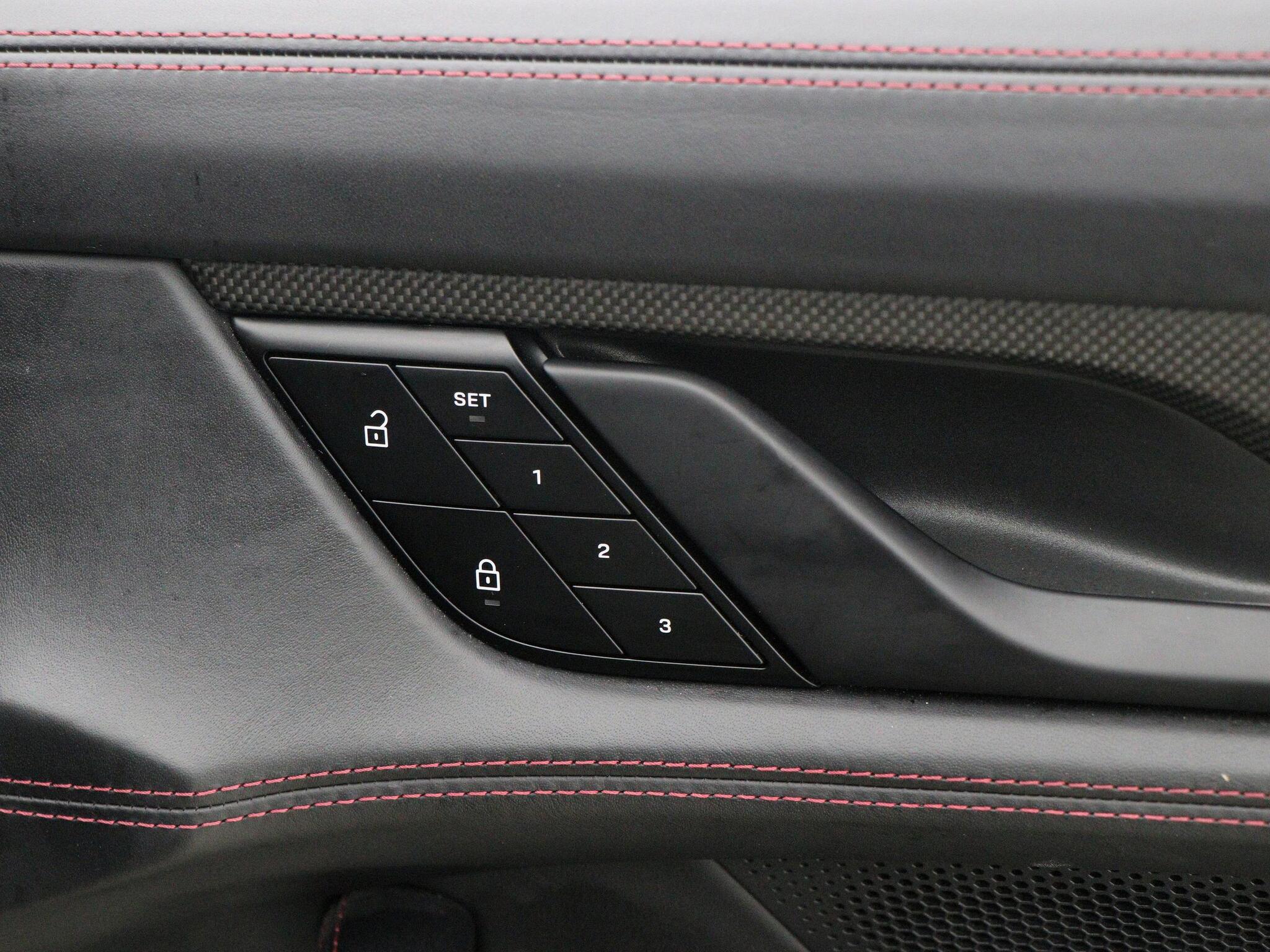Porsche Taycan view 39