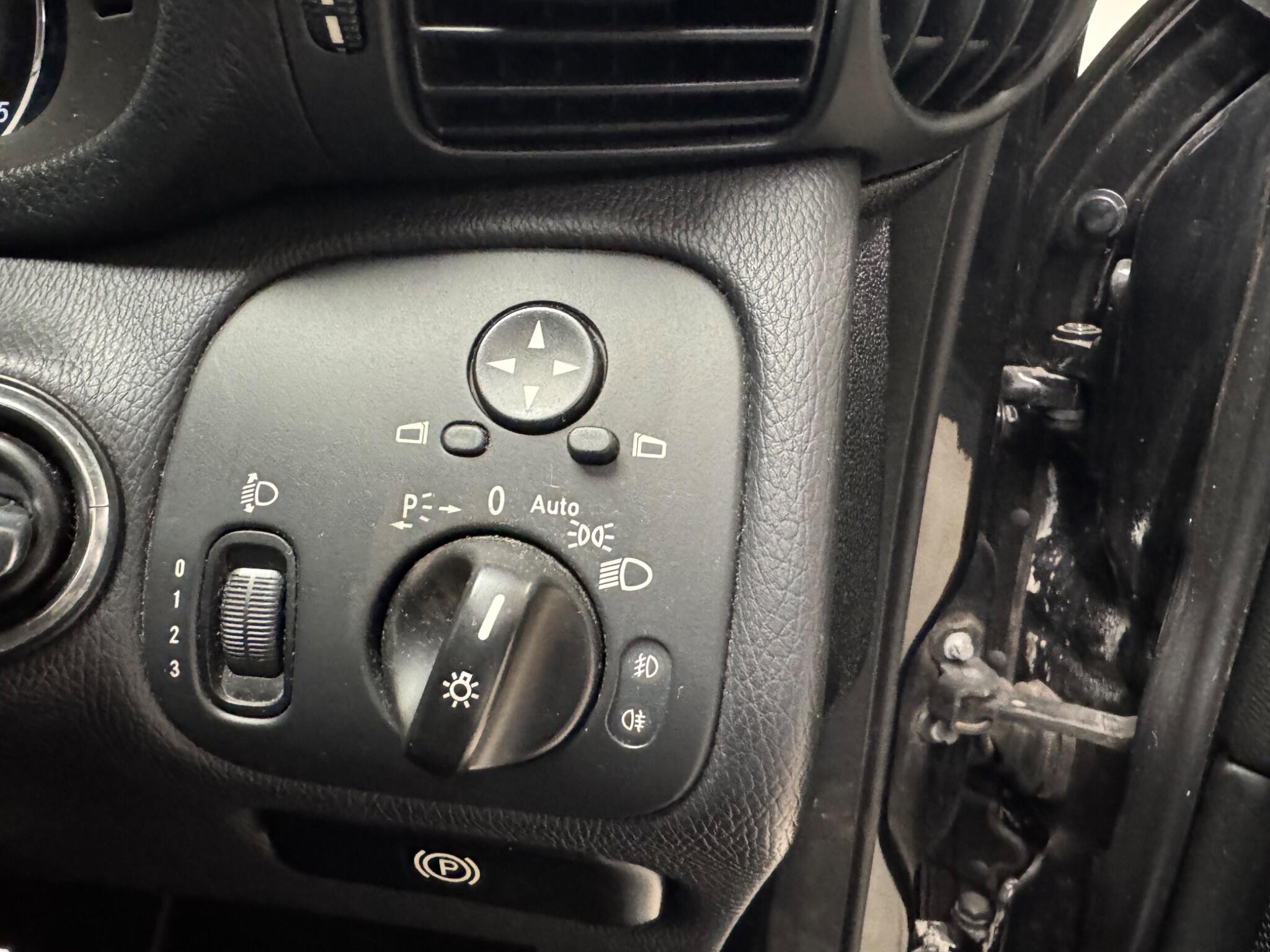 Mercedes-Benz CLC view 11