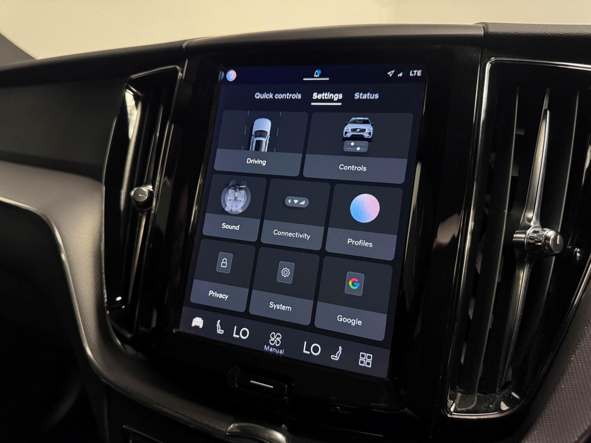 Volvo XC60 view 42