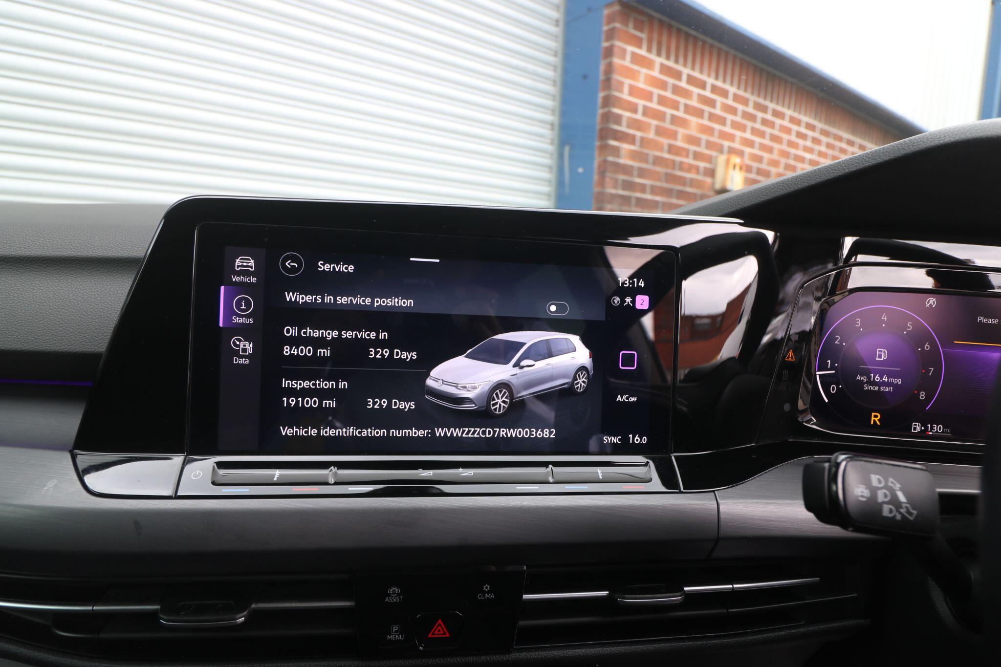Volkswagen Golf view 19