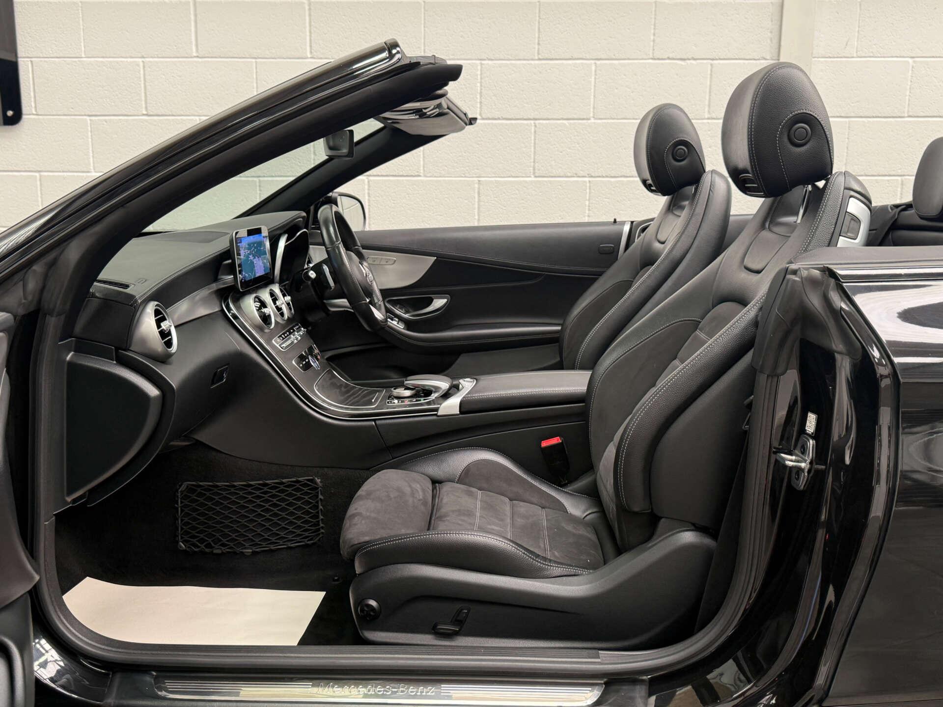 Mercedes-Benz C-Class view 26