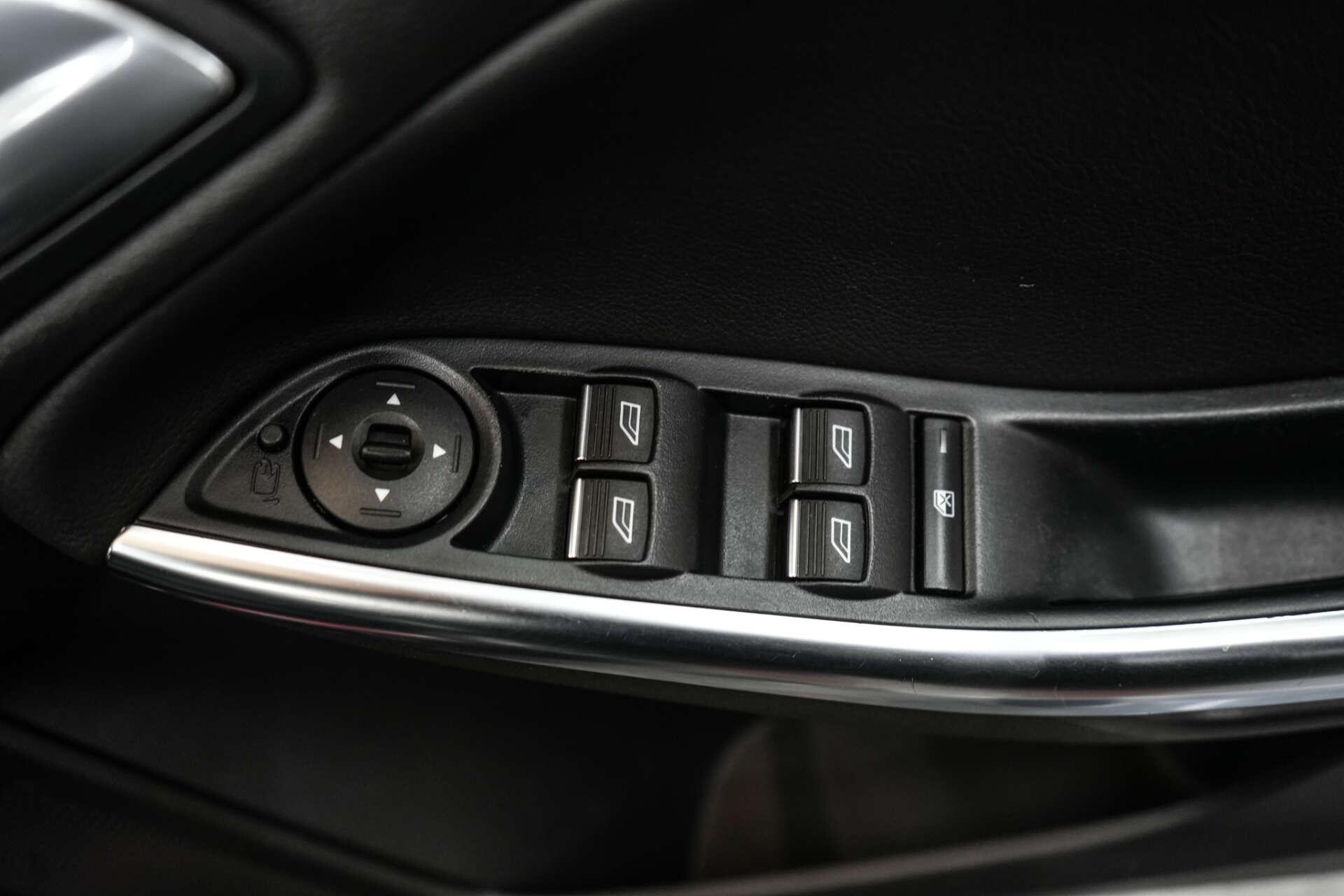 Ford Focus view 25