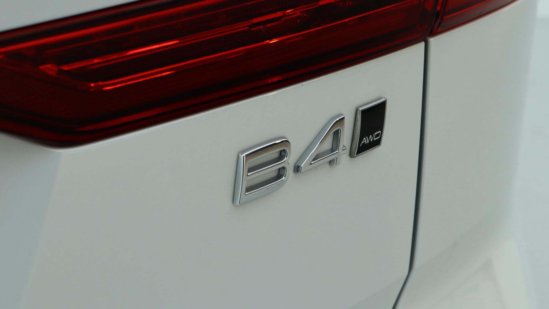 Volvo XC60 view 34