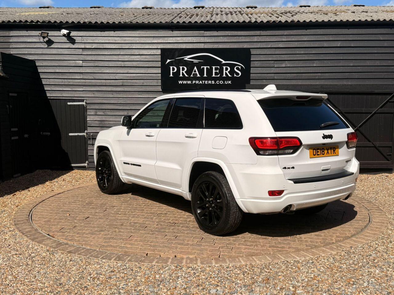 Jeep Grand Cherokee view 8