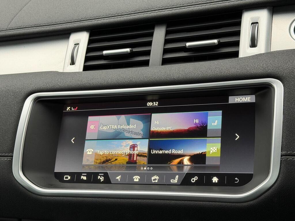 Land Rover Range Rover Evoque view 31