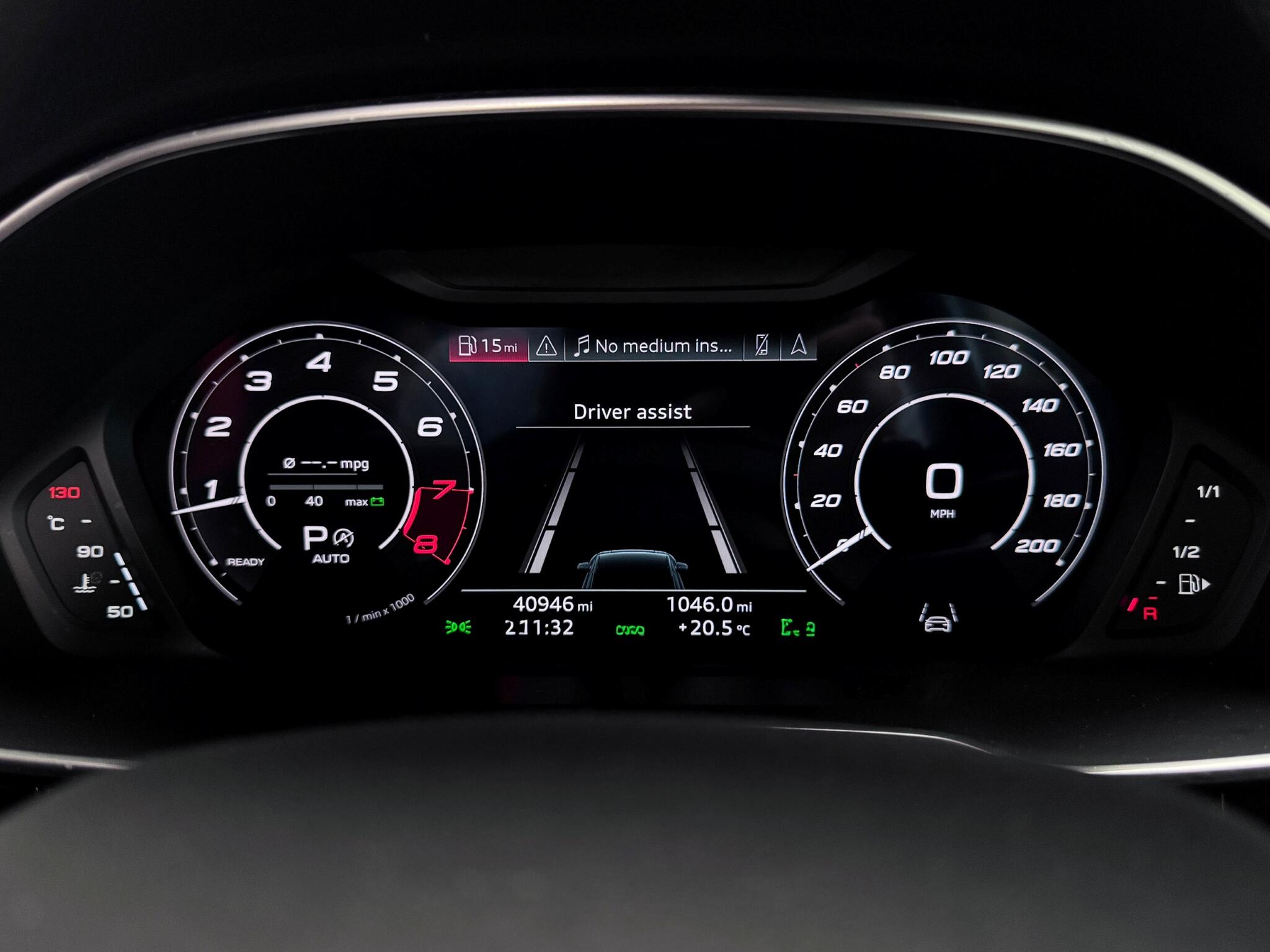 Audi RS Q3 view 36