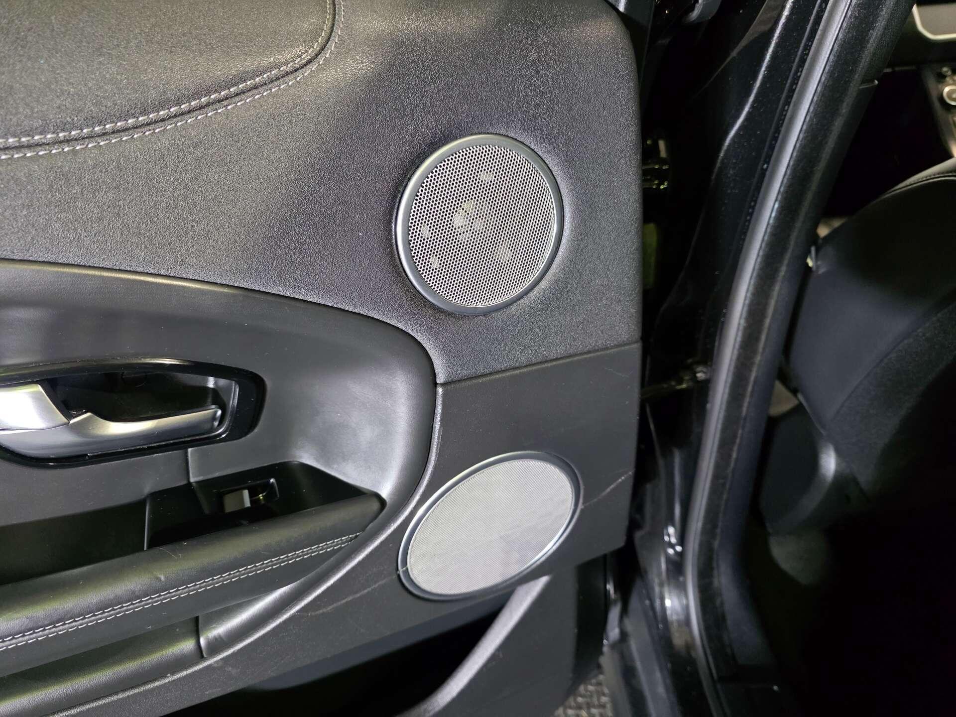 Land Rover Range Rover Evoque view 65