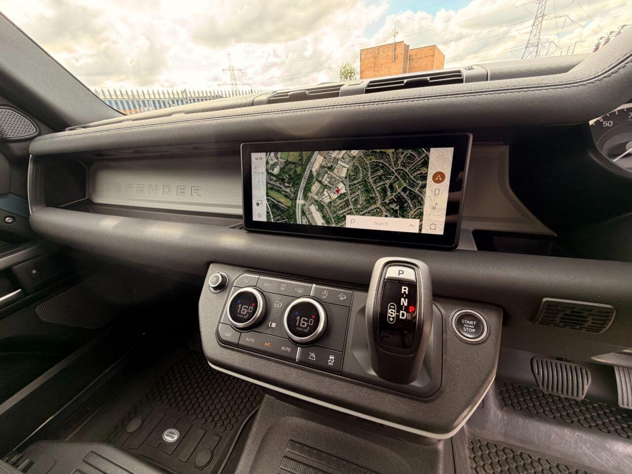 Land Rover Defender view 23