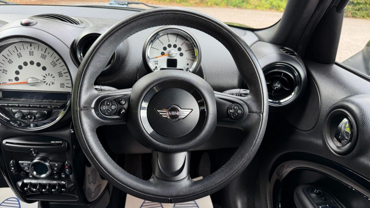 Mini Countryman view 16