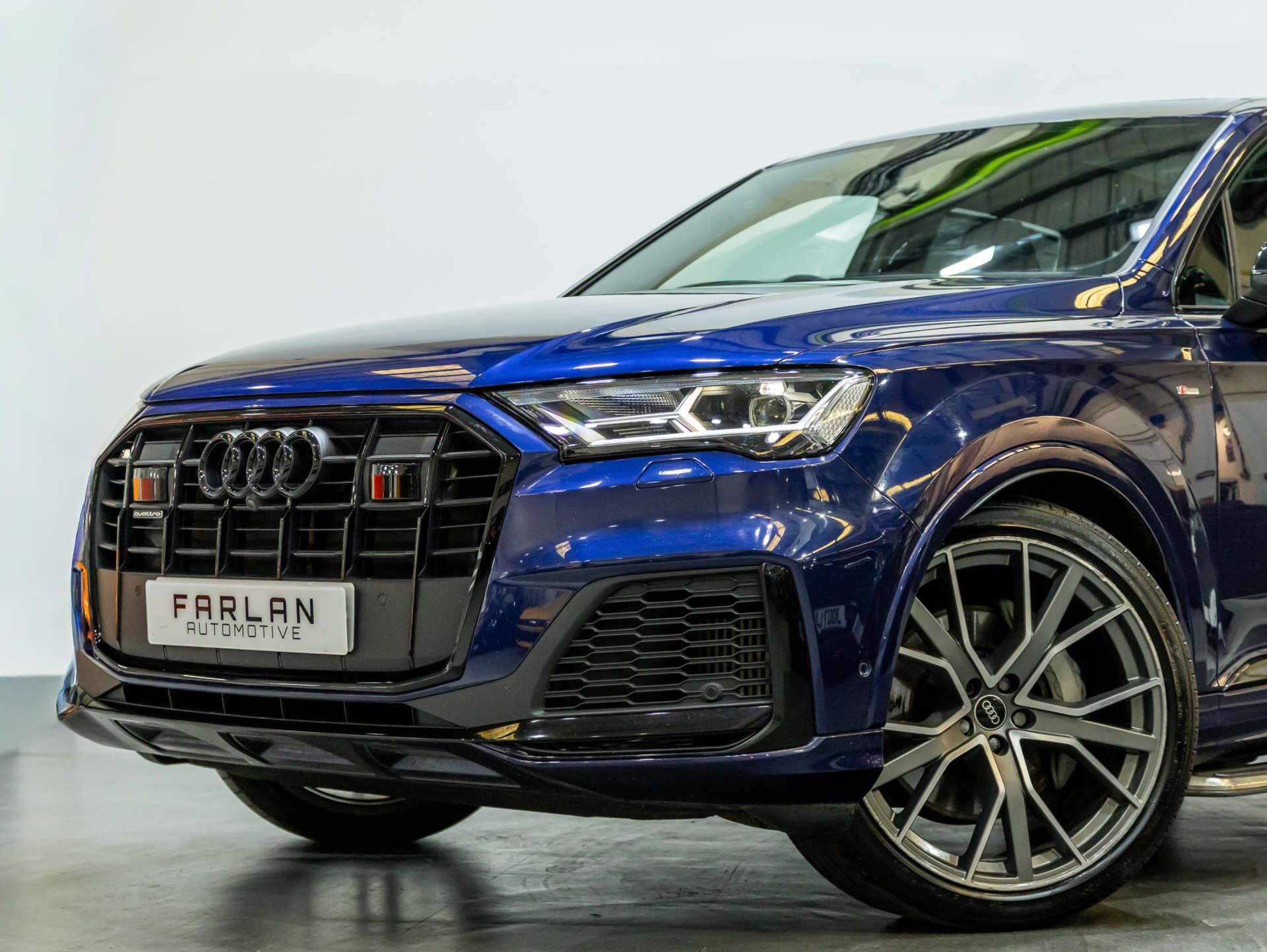 Audi Q7 view 15