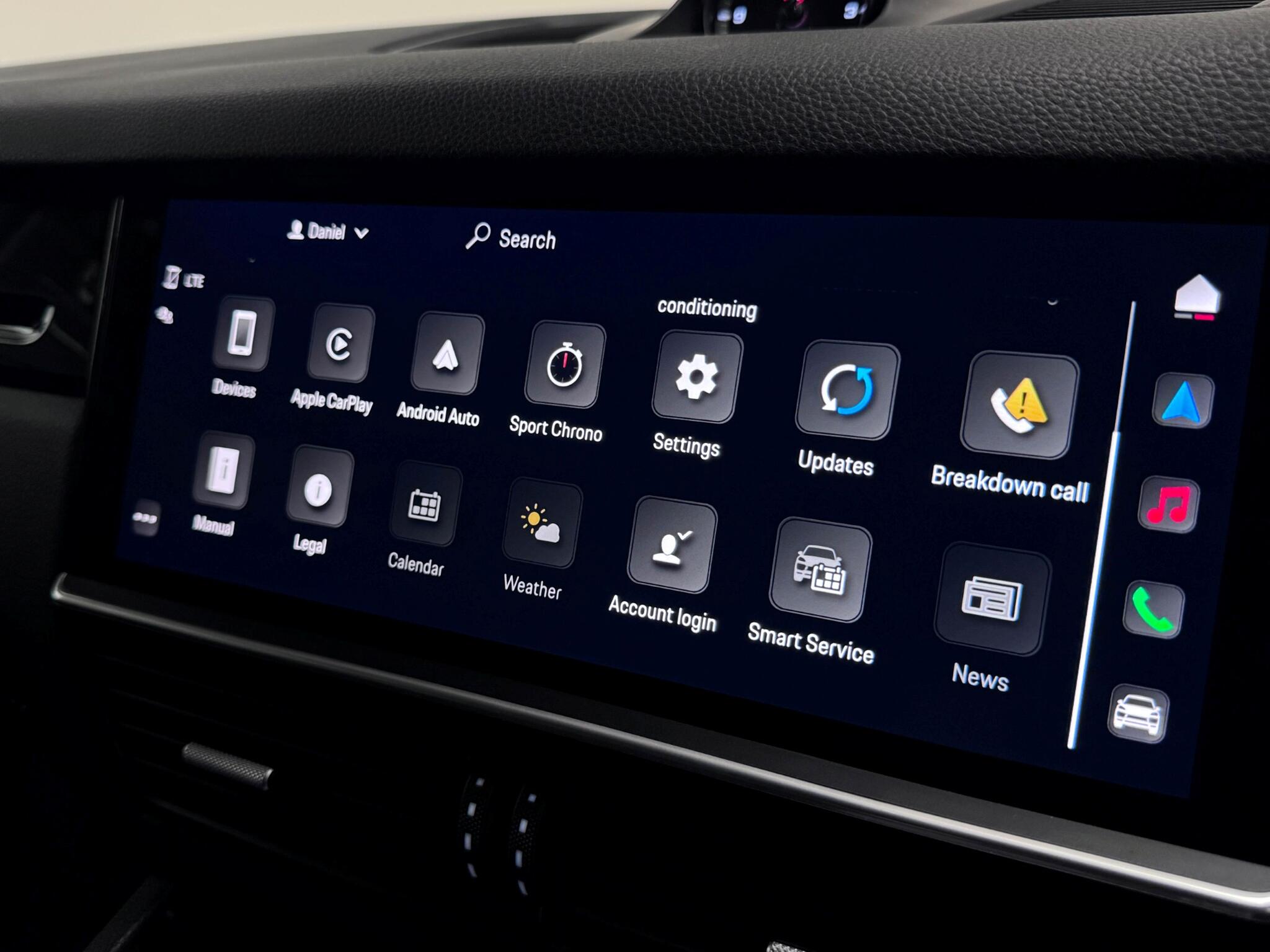 Porsche Cayenne view 61