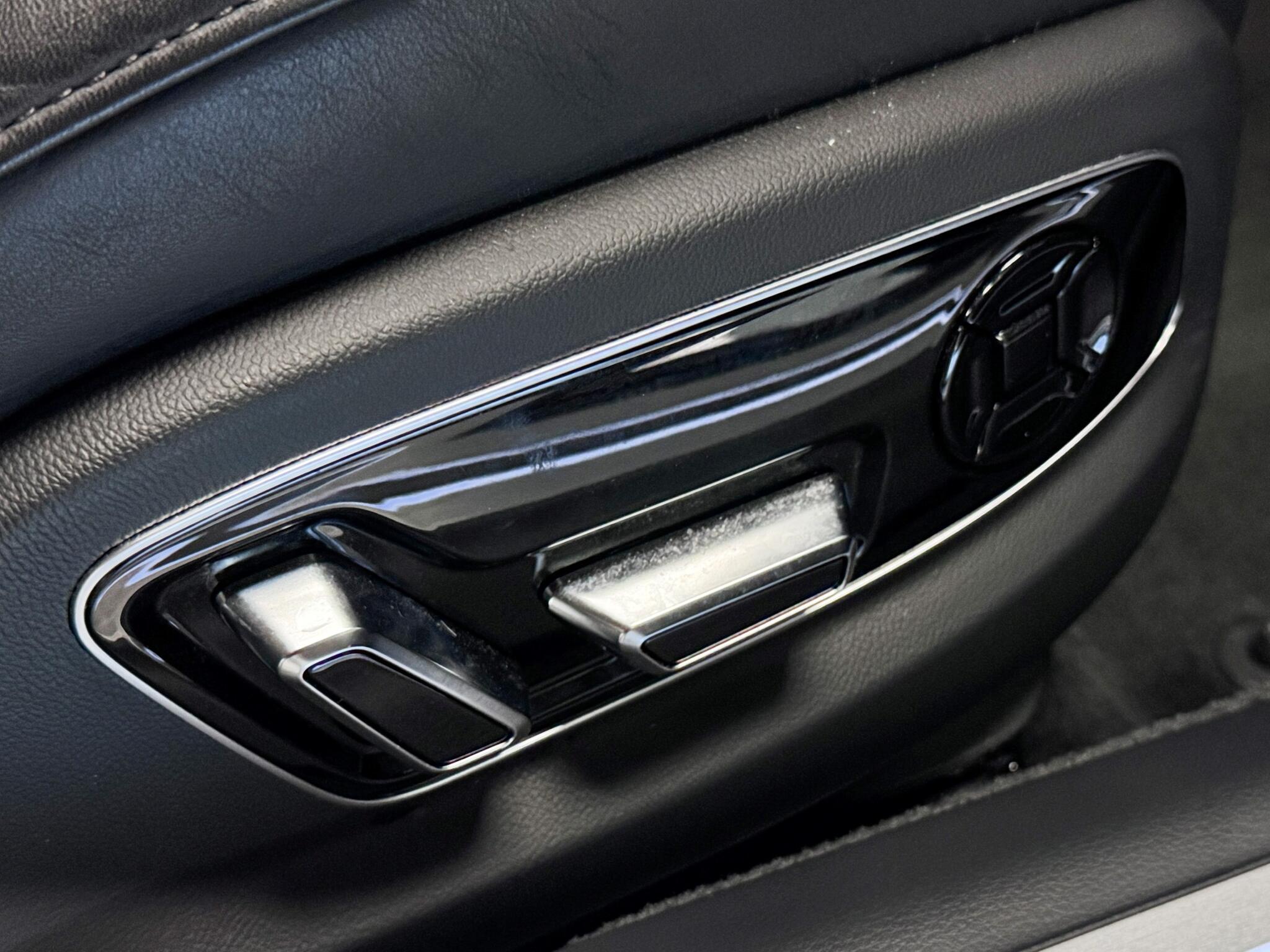 Audi A8 view 19