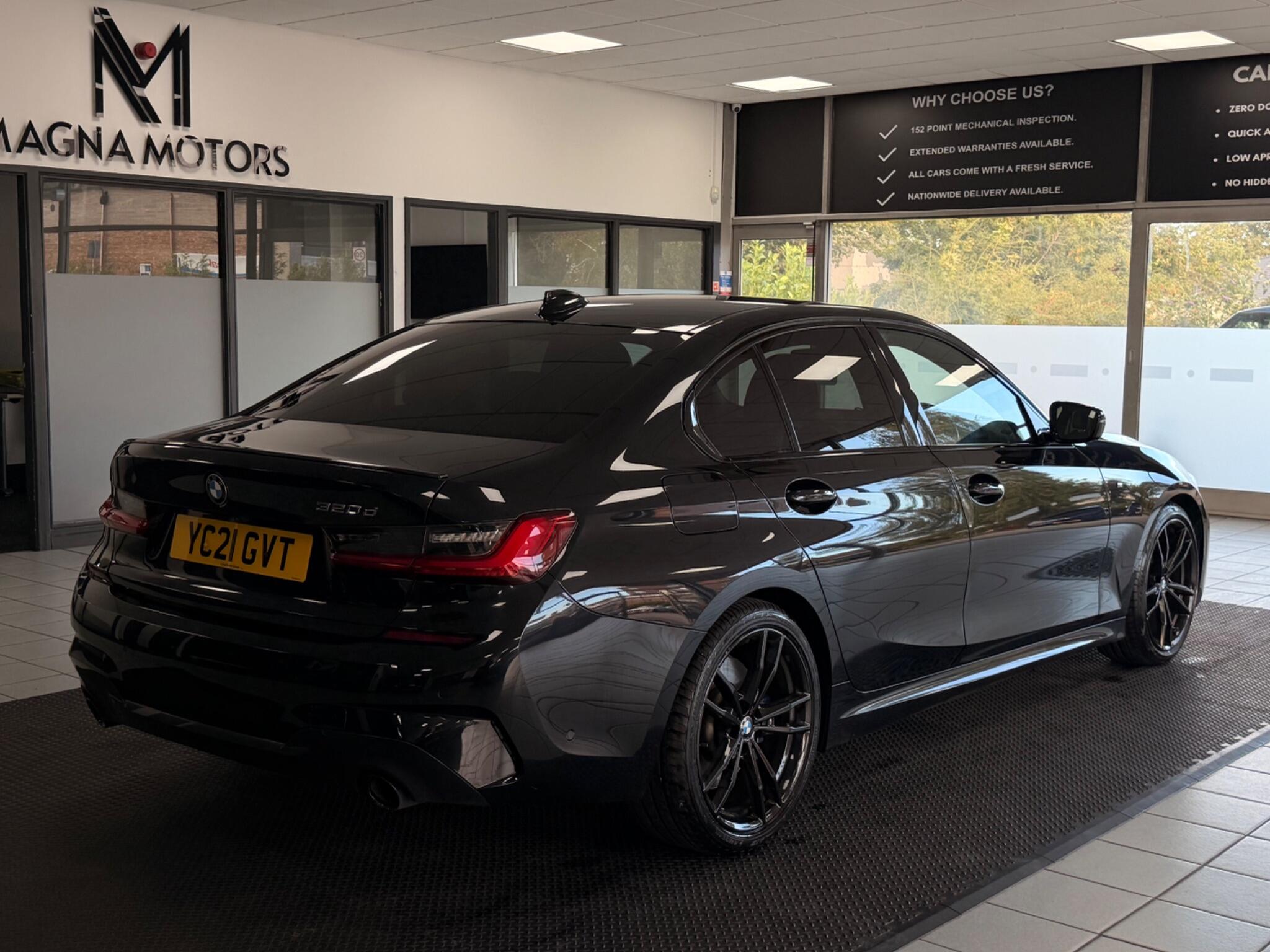 BMW 3 Series view 10