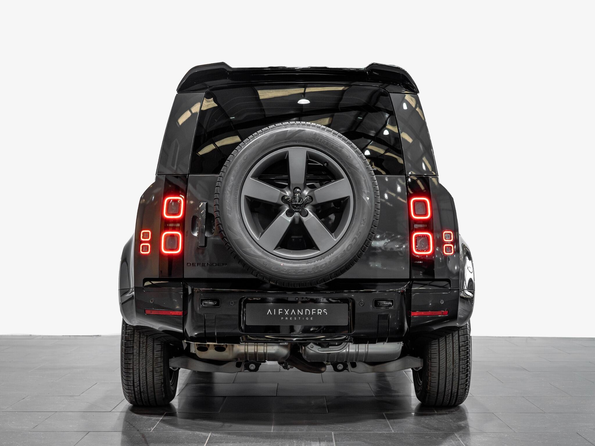 Land Rover Defender view 10