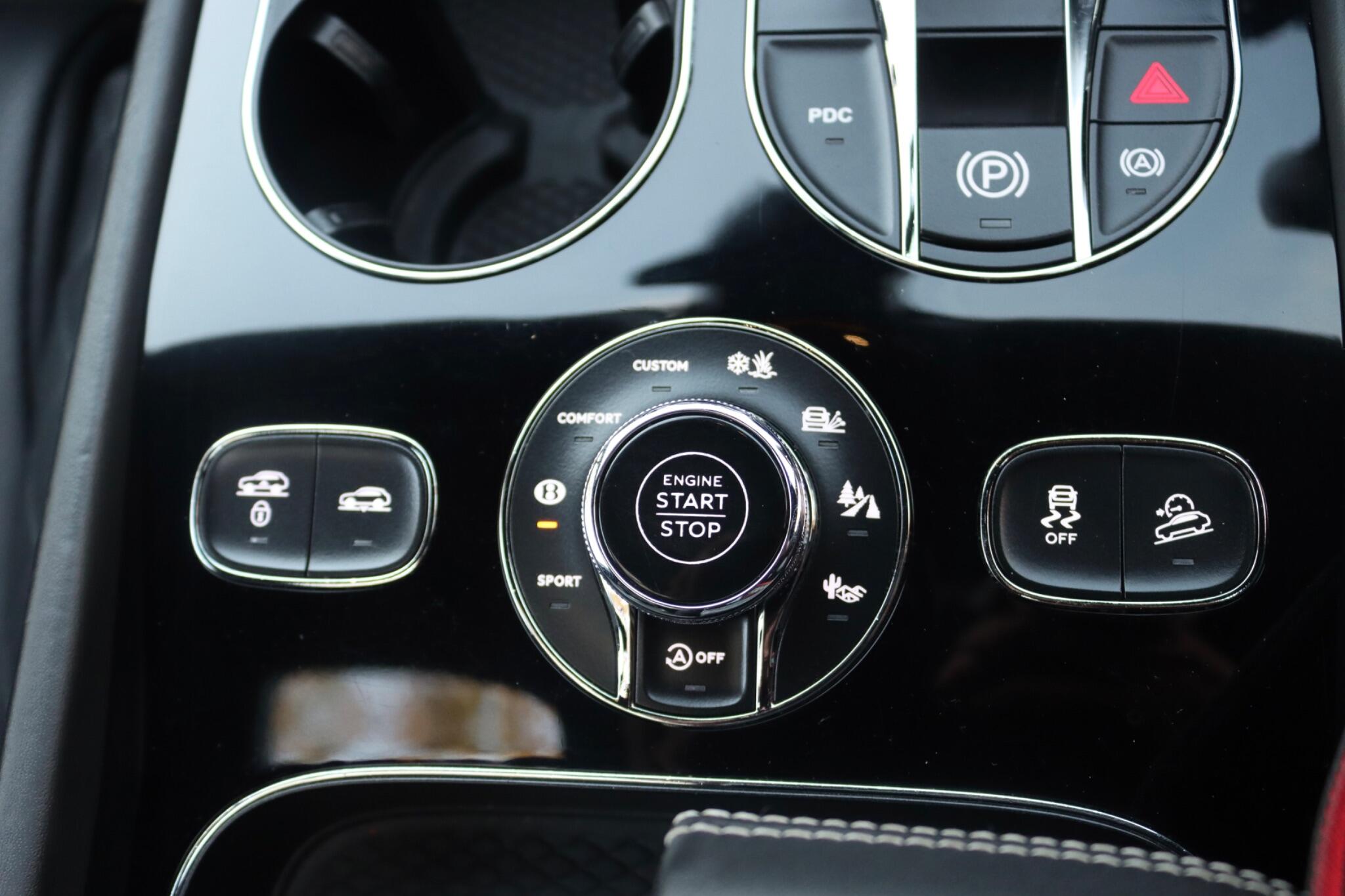Bentley Bentayga view 57