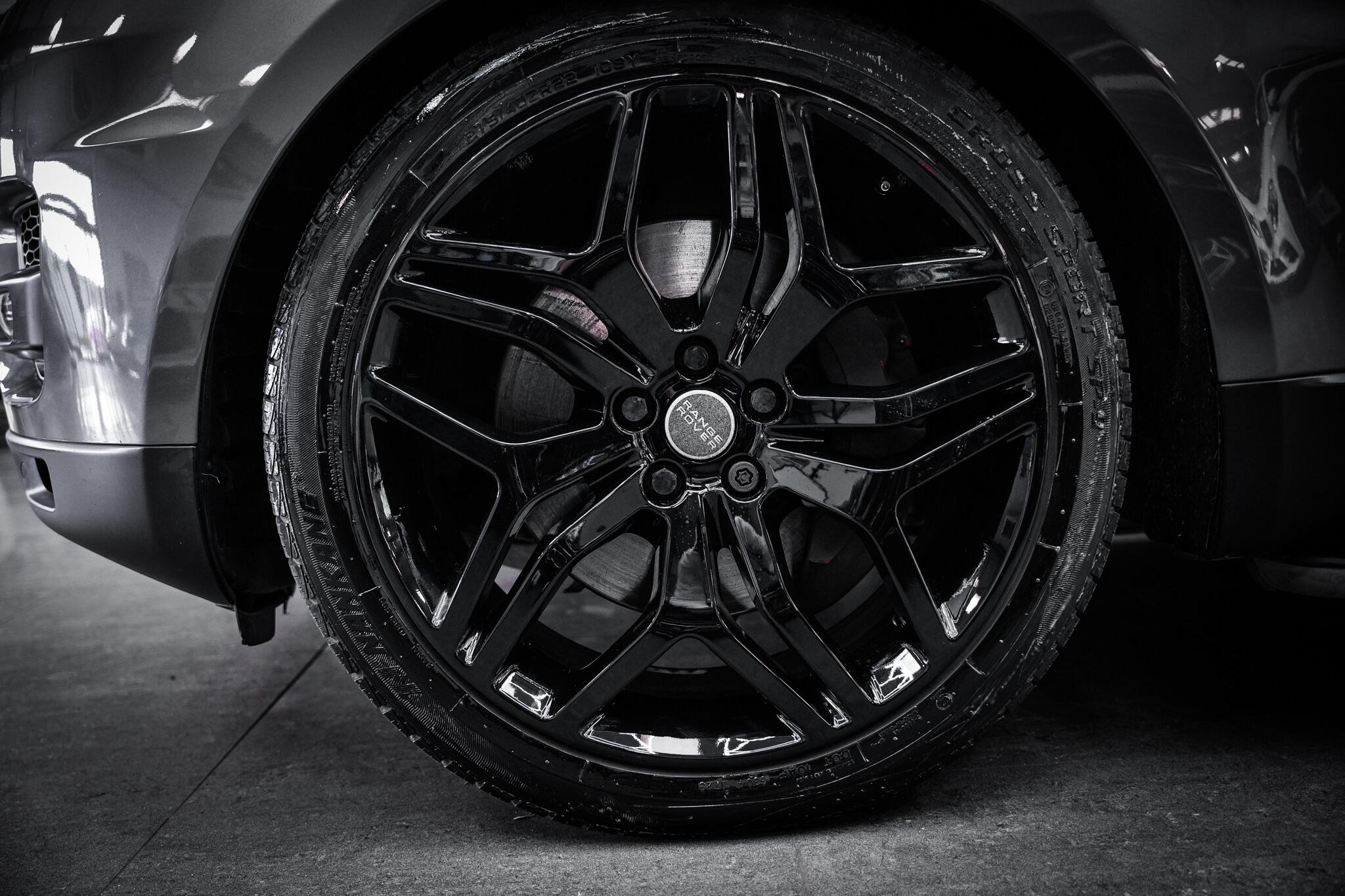 Land Rover Range Rover Sport view 30
