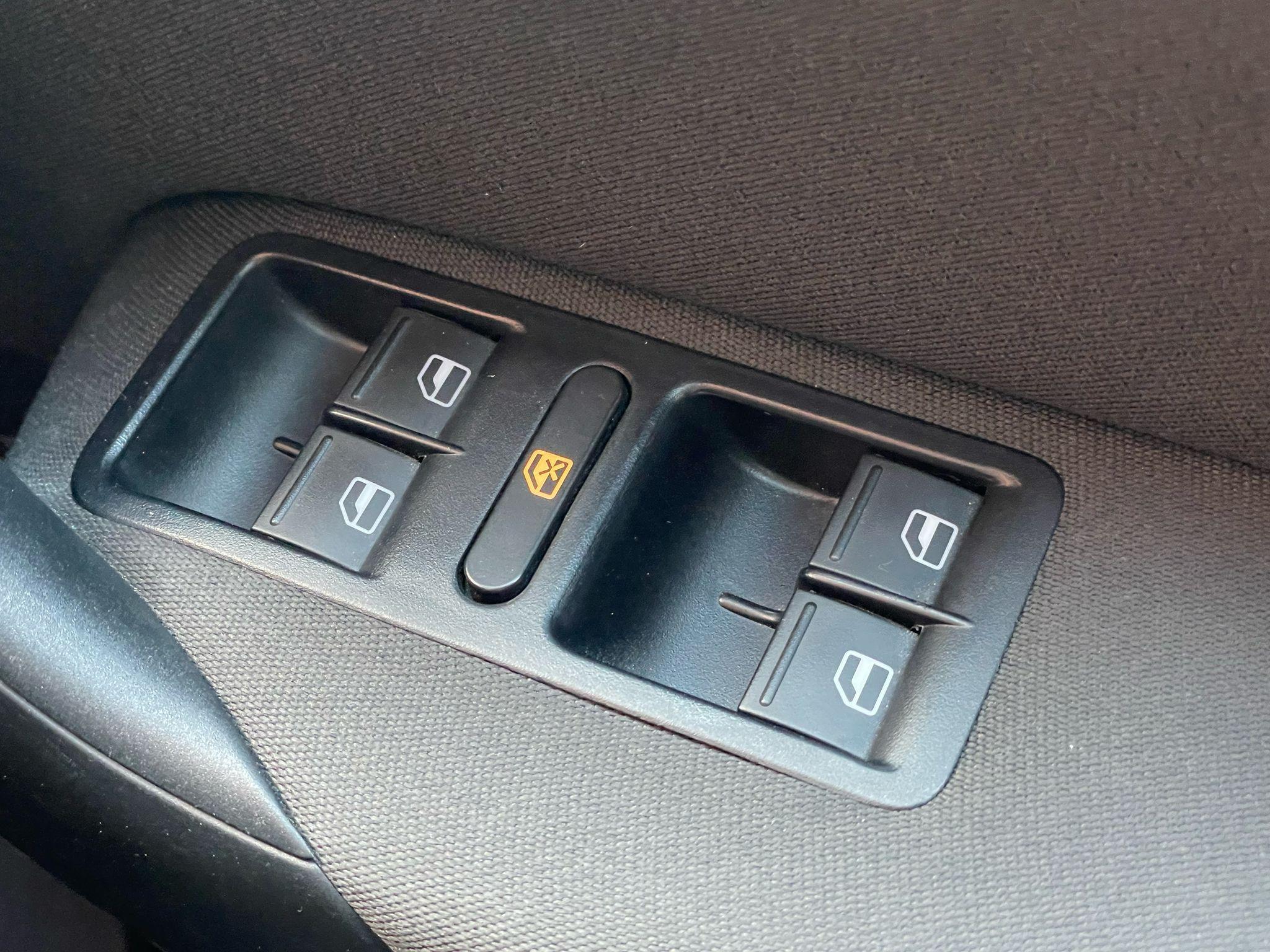 Volkswagen Polo view 30