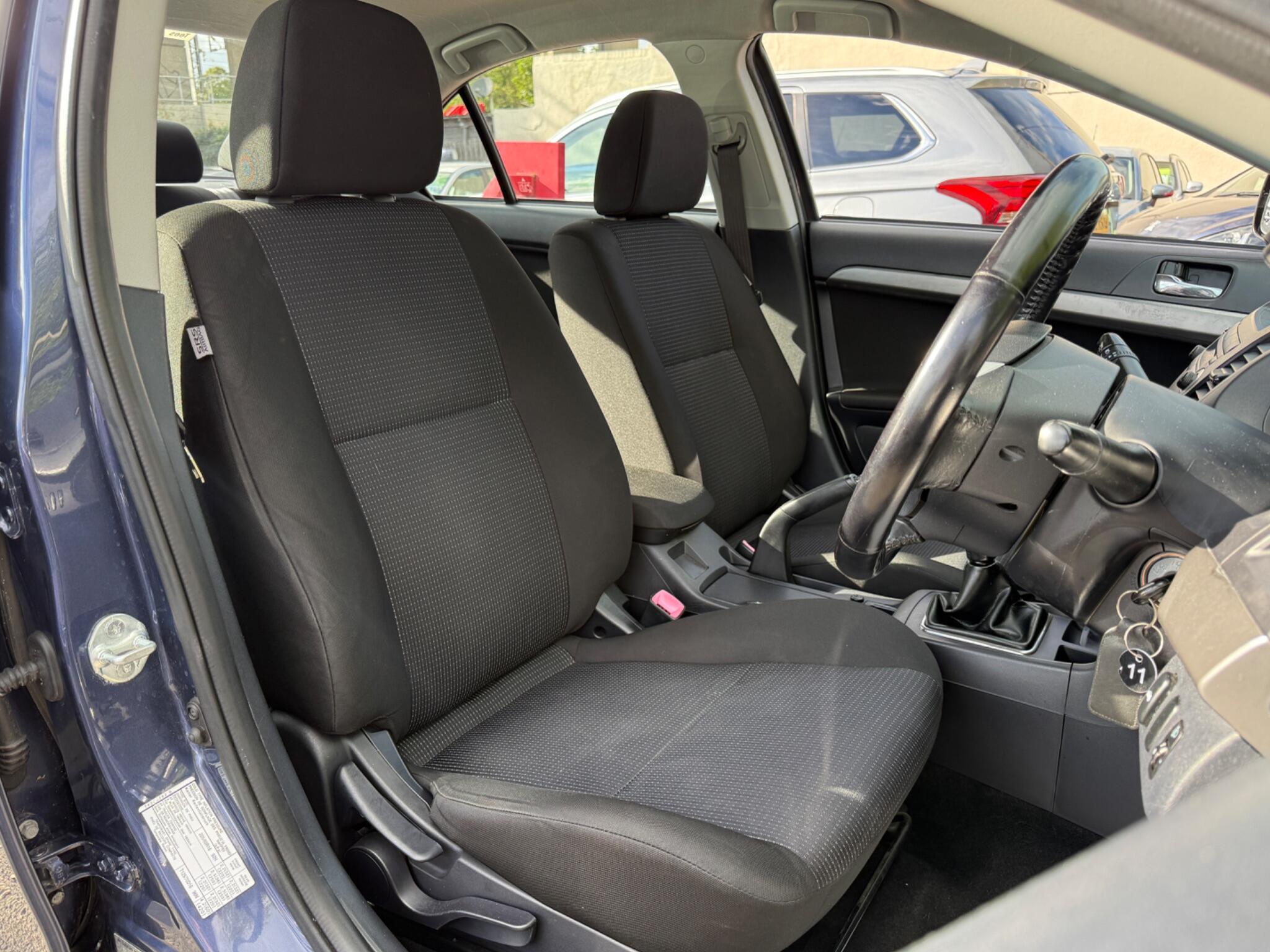 Mitsubishi Lancer - Image 30