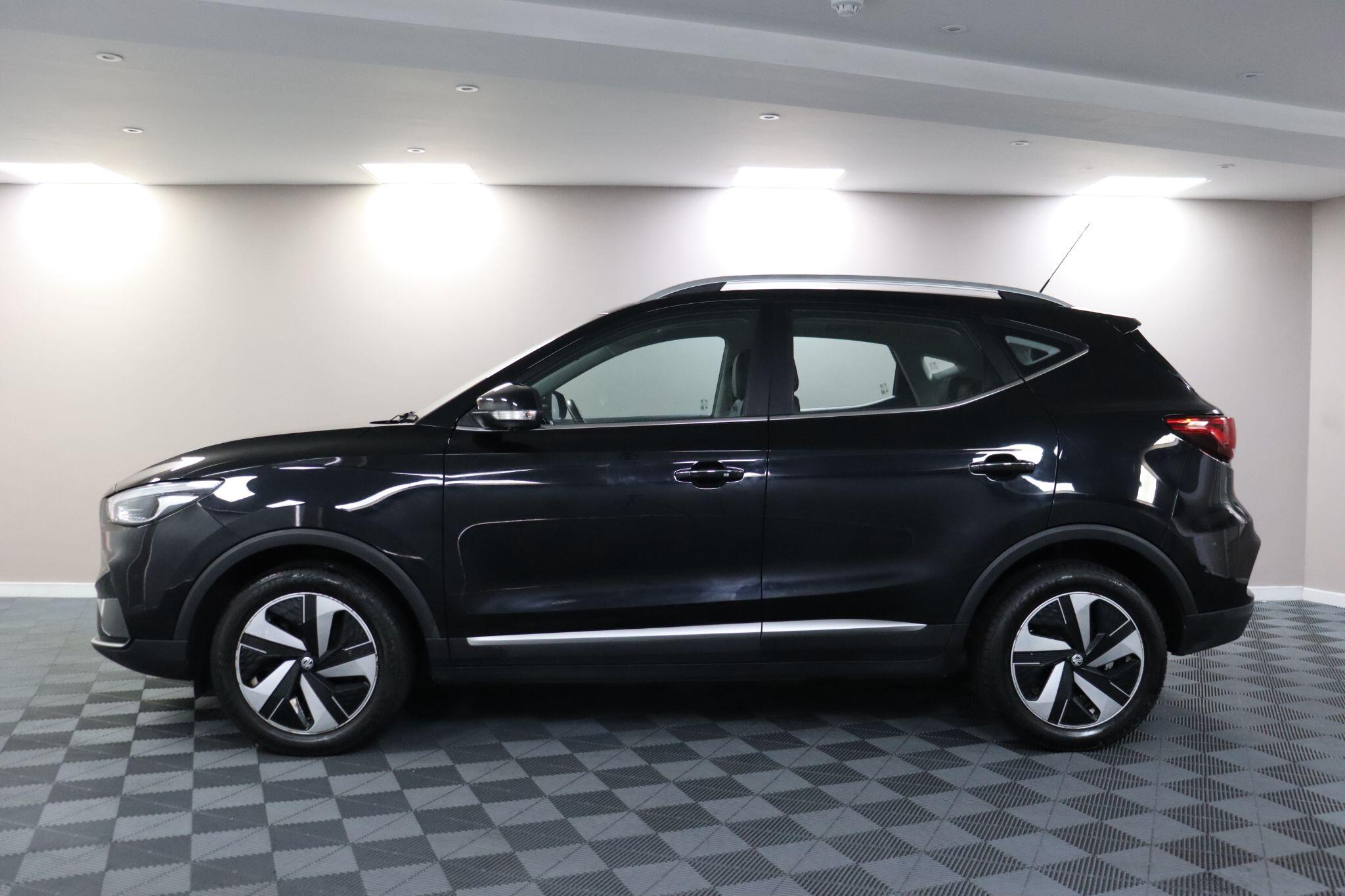 MG MG ZS view 18