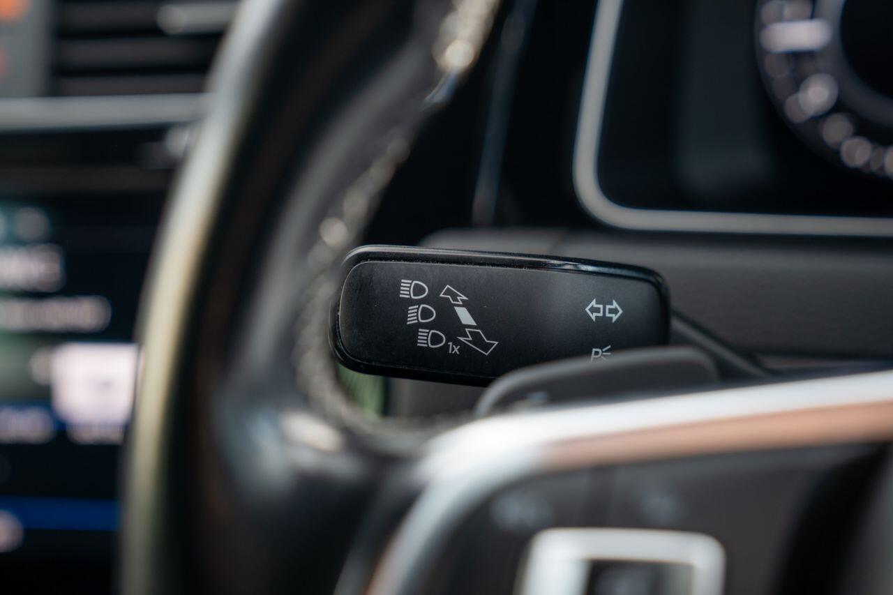 Volkswagen Golf view 60