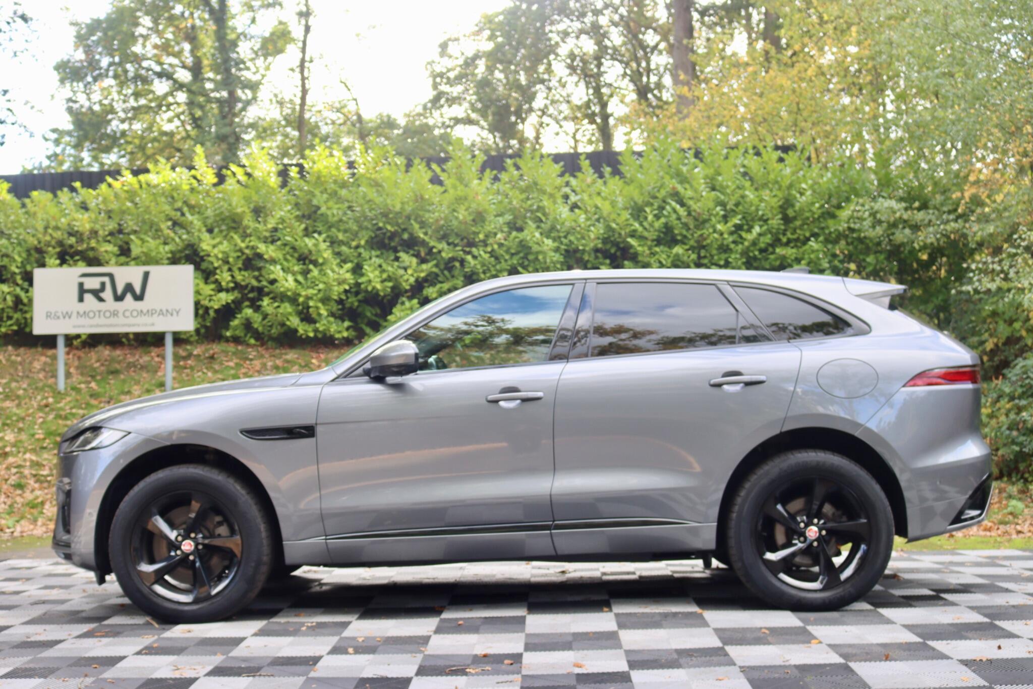 Jaguar F-Pace view 20
