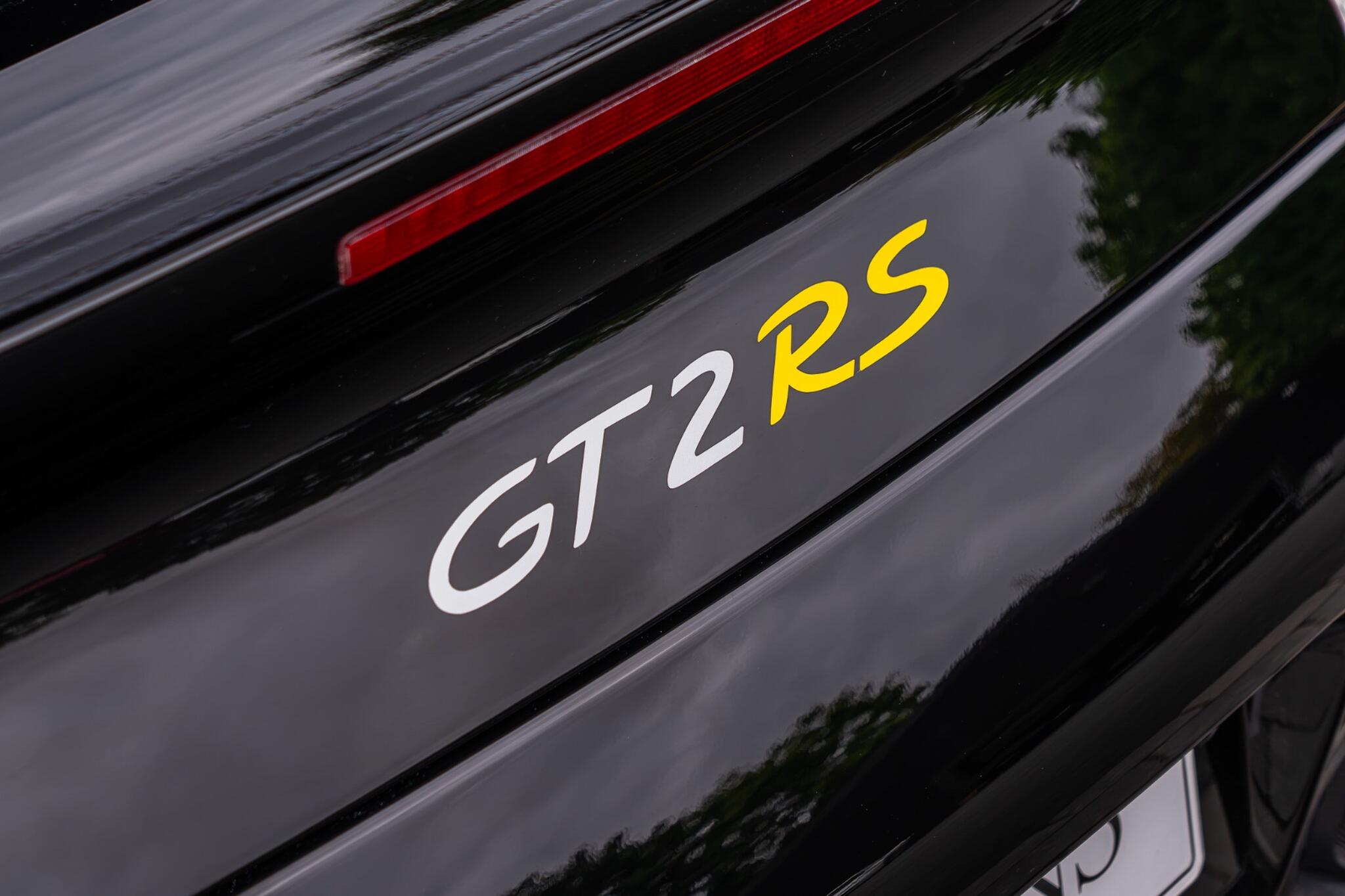 Porsche 911 view 58