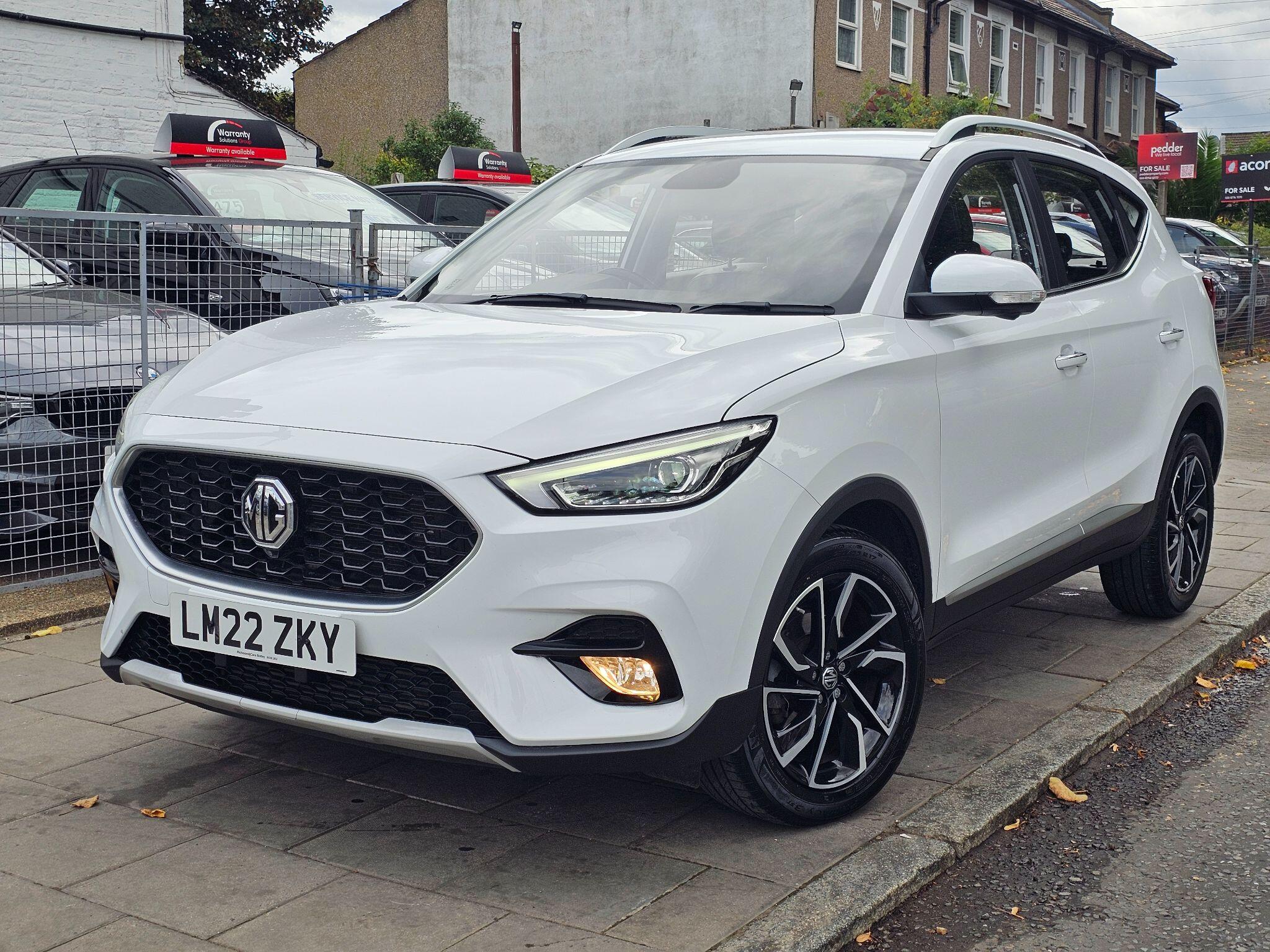 MG ZS view 4
