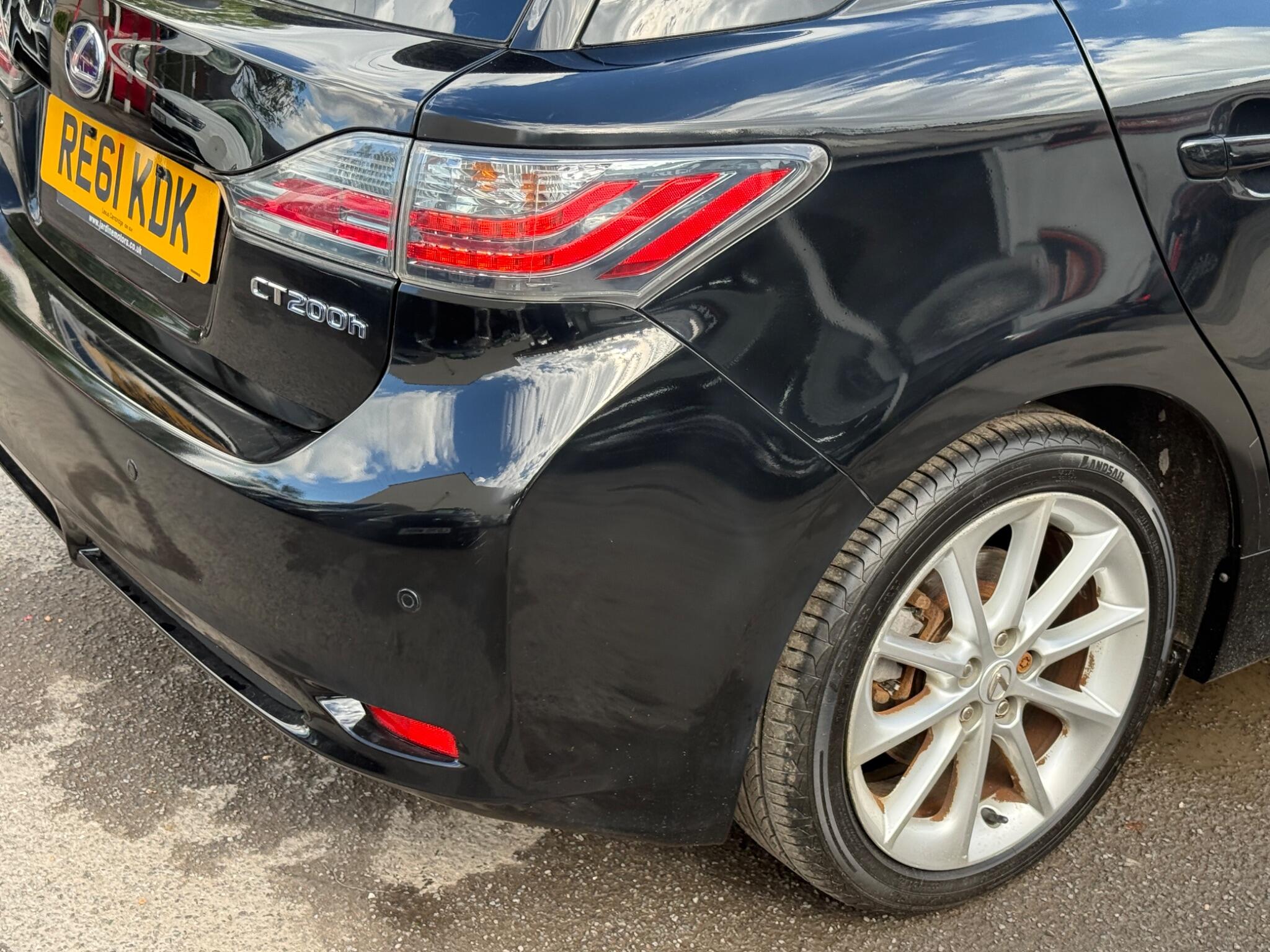 Lexus CT - Image 26