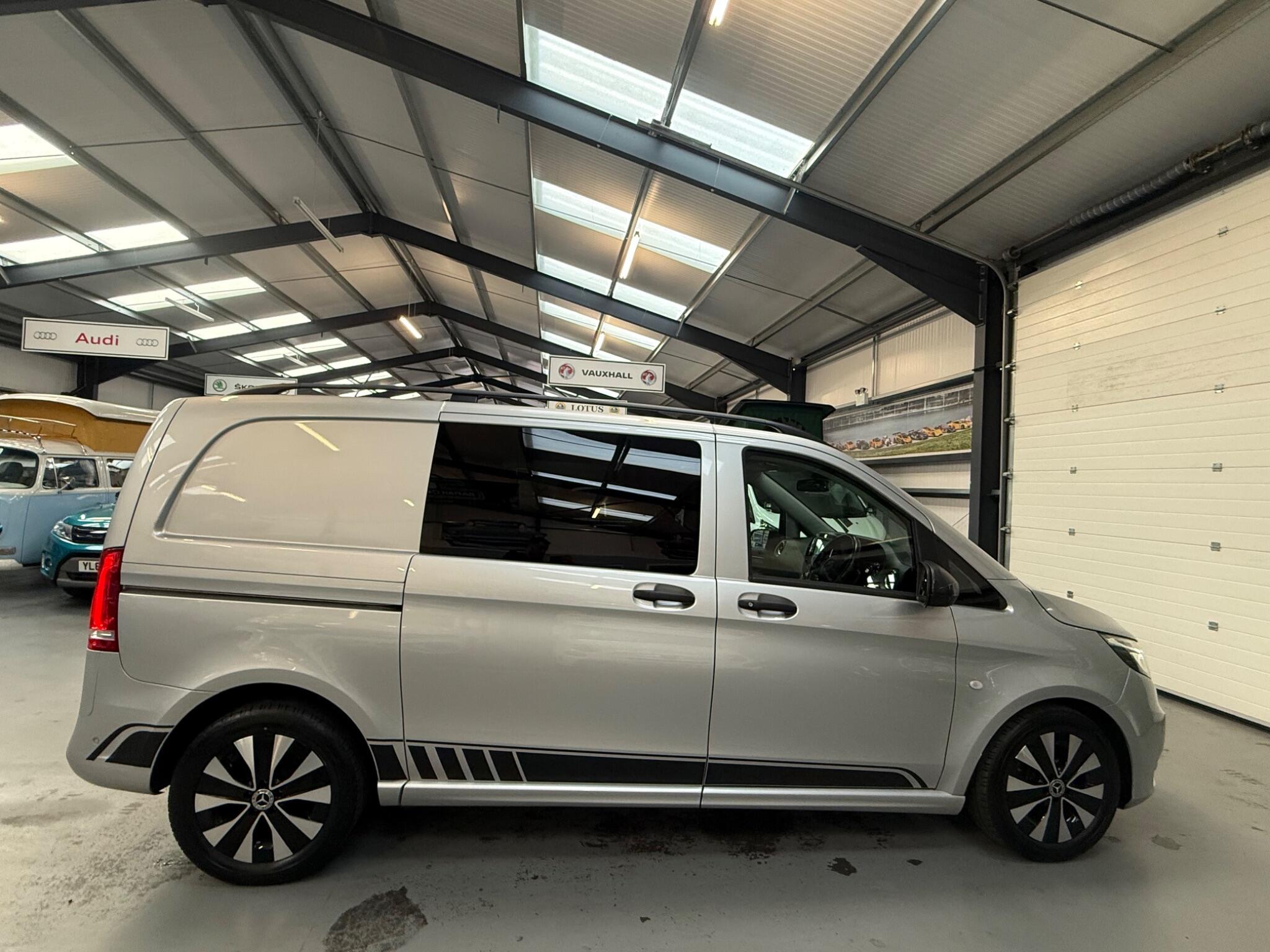 Mercedes-Benz Vito view 11