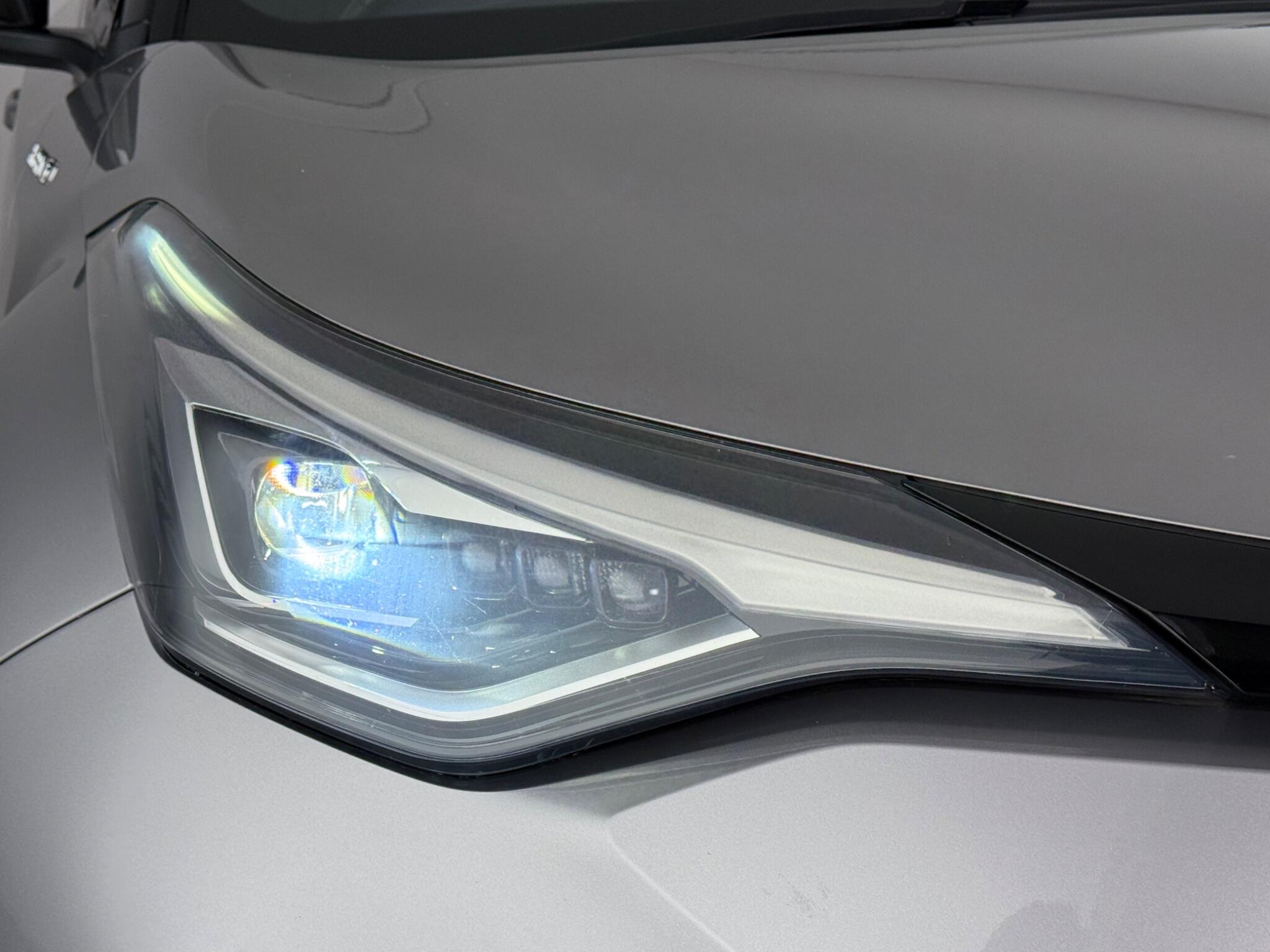 Toyota C-HR view 4
