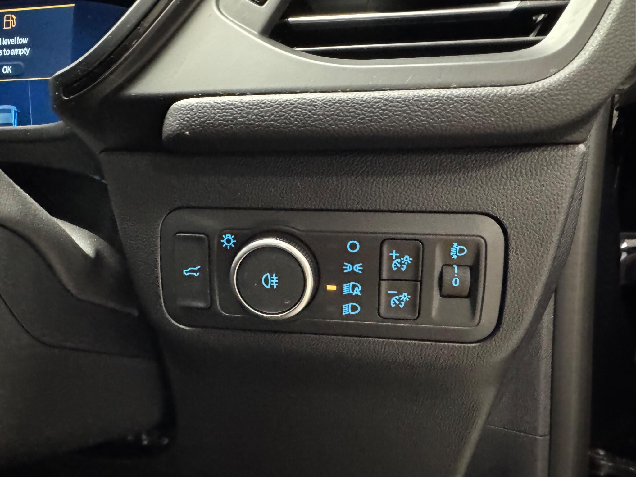 Ford Kuga view 12