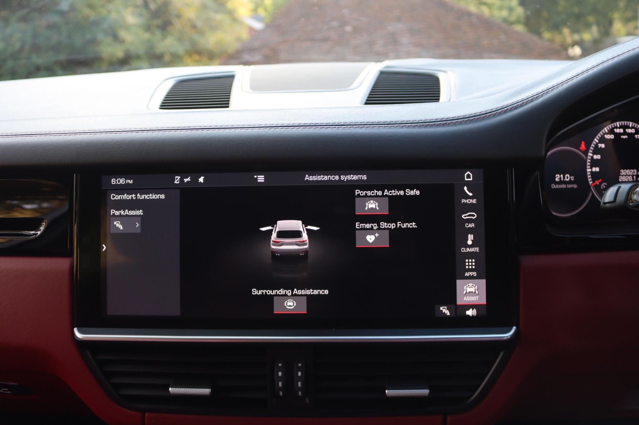 Porsche Cayenne view 64