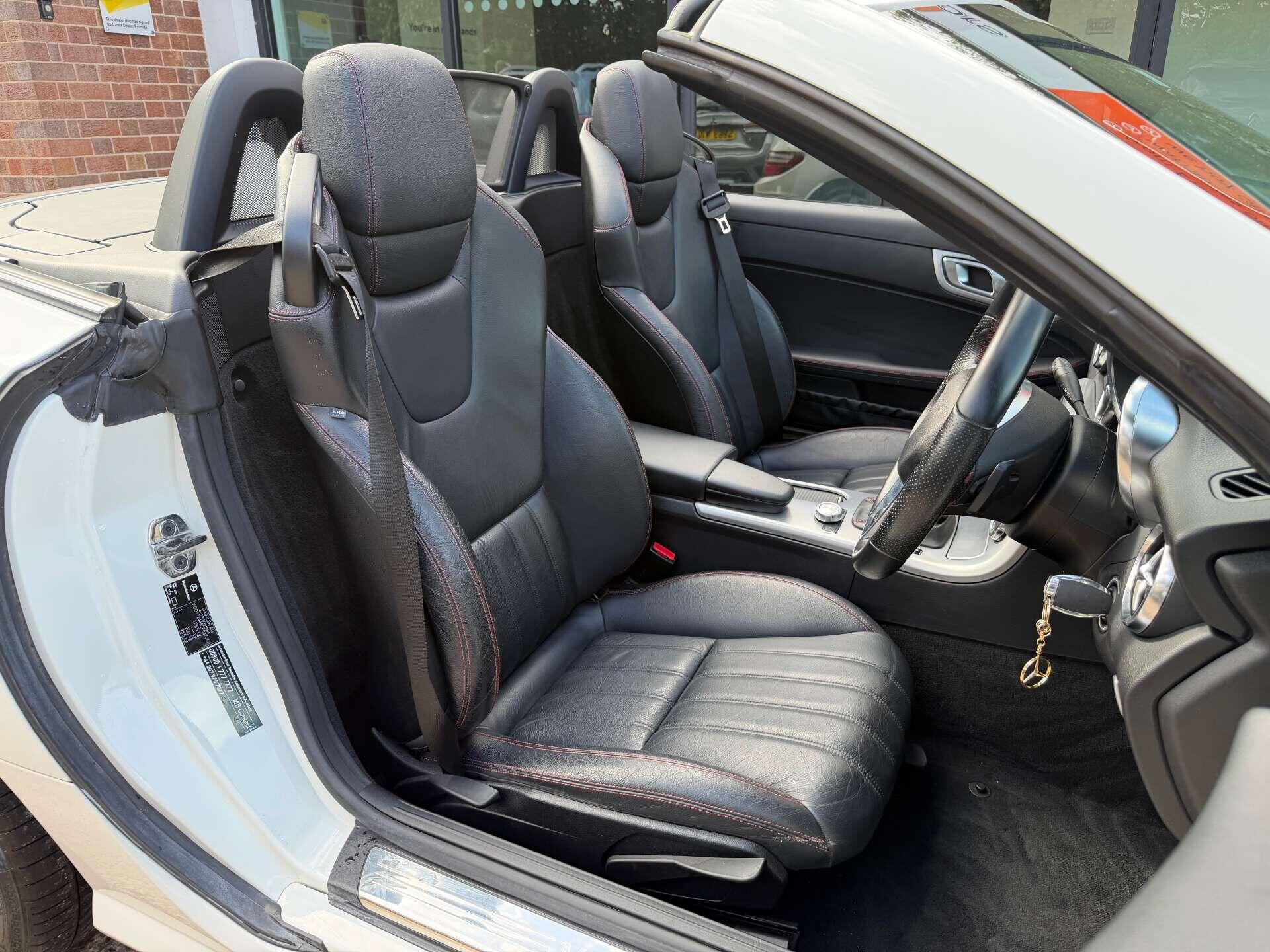 Mercedes-Benz SLK view 28