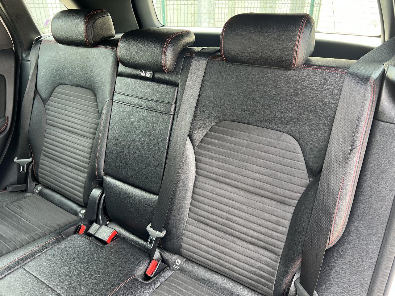 Mercedes-Benz B Class view 27