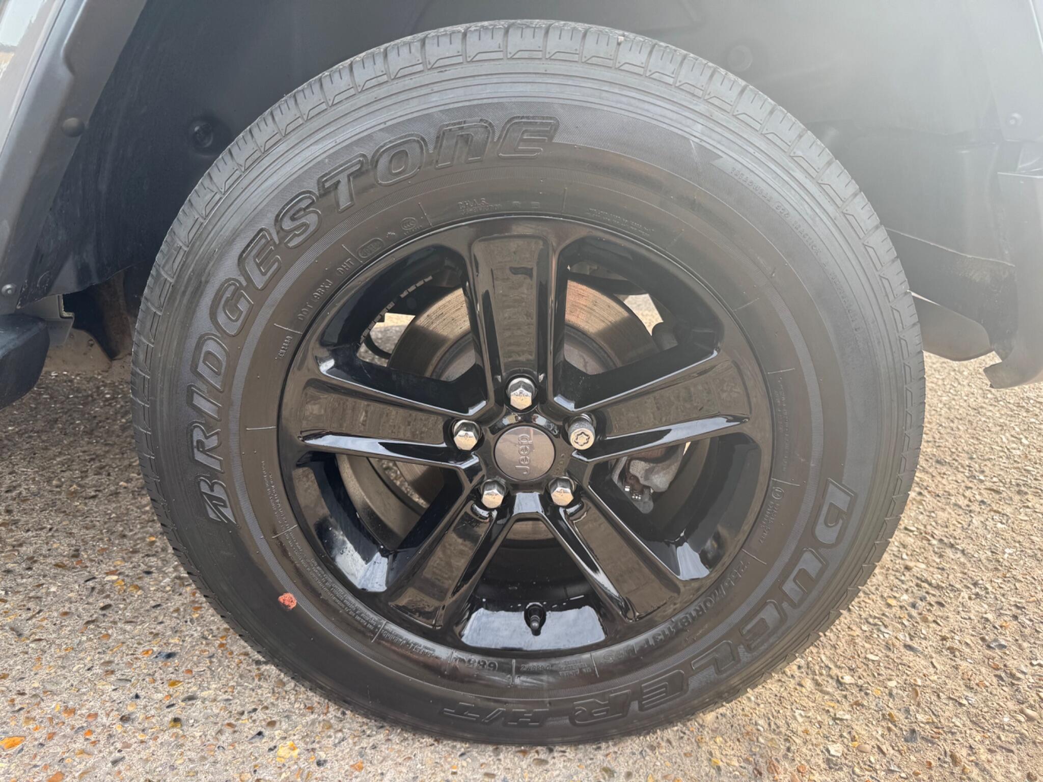 Jeep Wrangler view 38