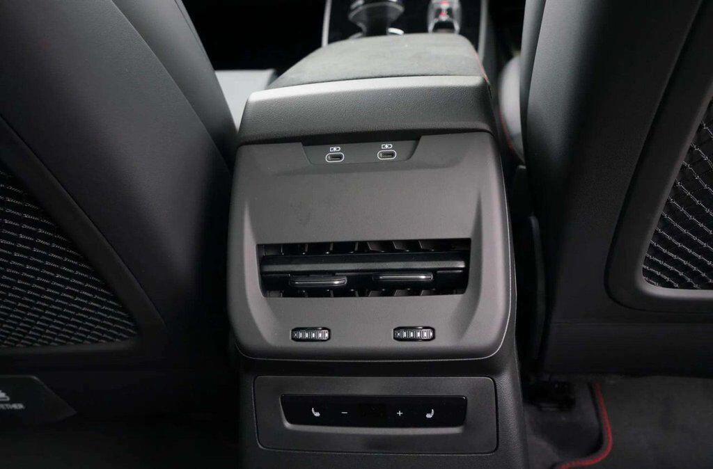 Audi RS5 view 53