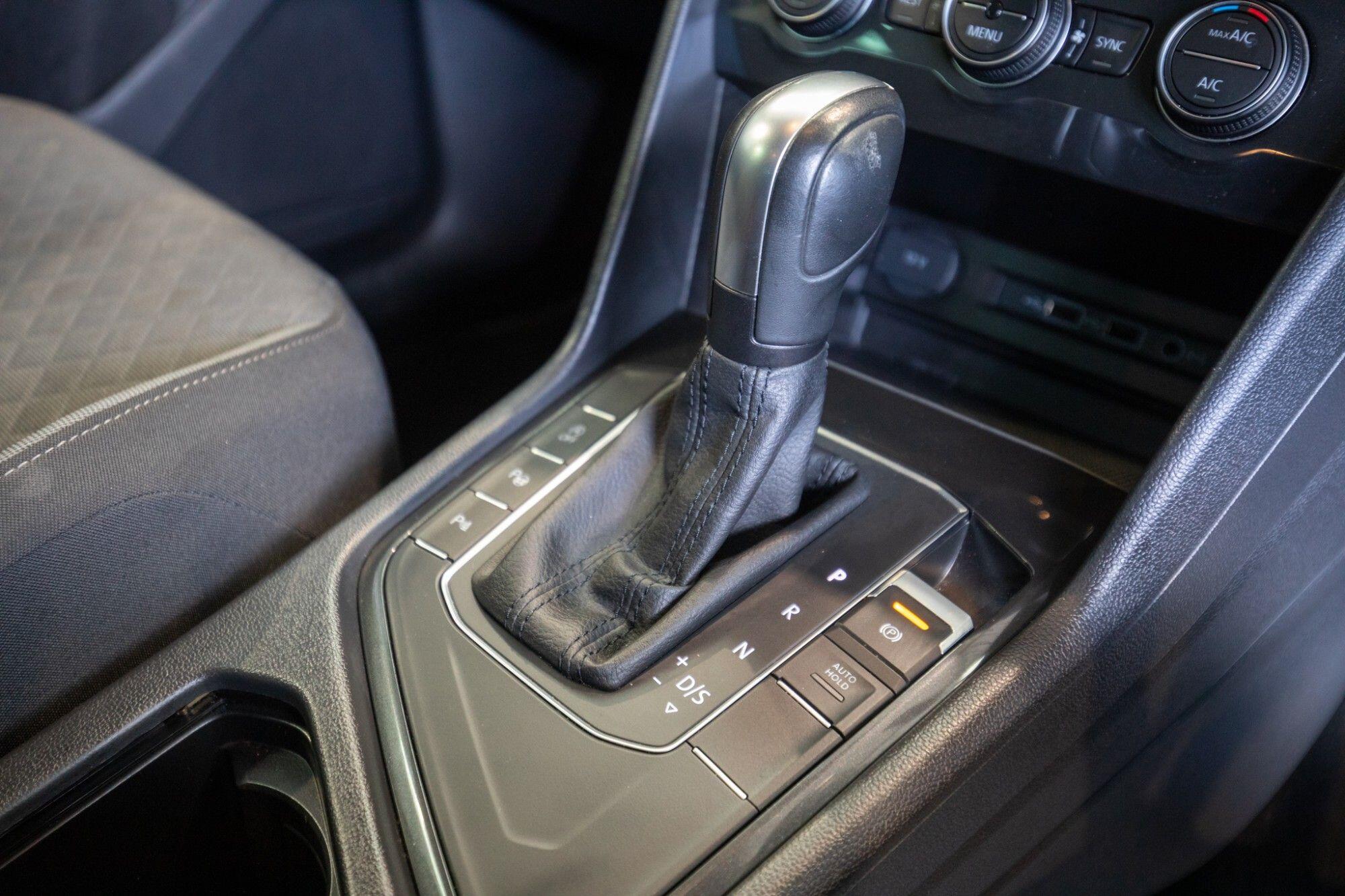 Volkswagen Tiguan view 24