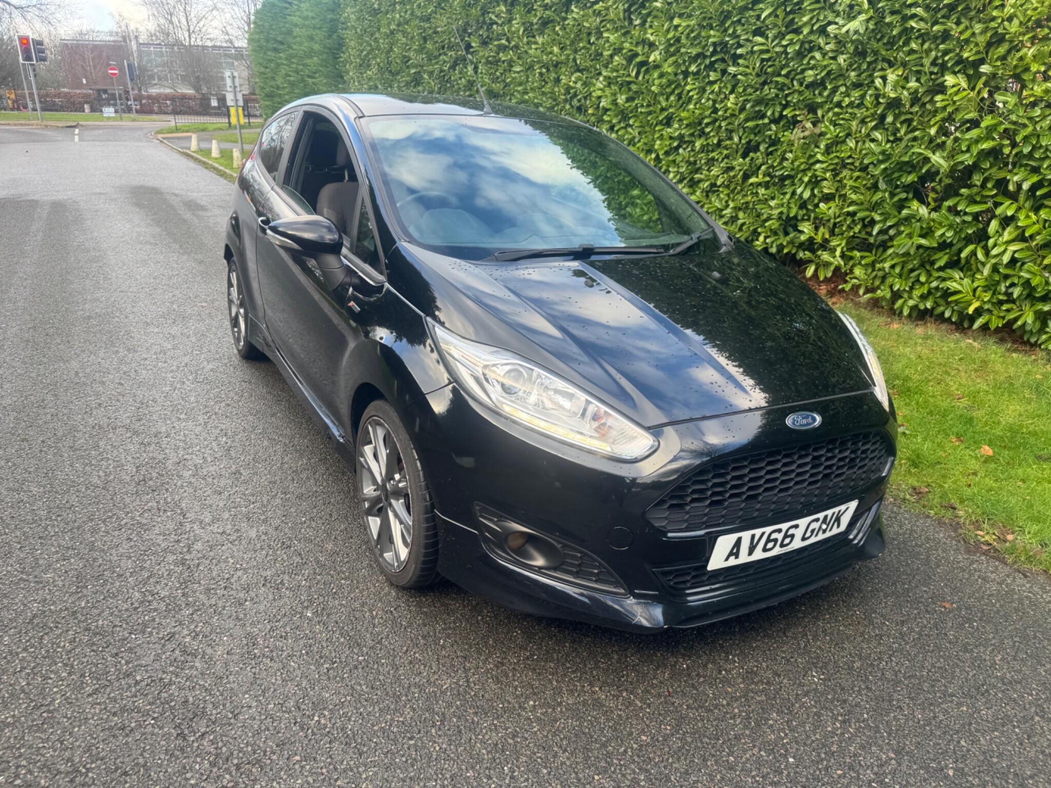 2016 Ford Fiesta image 6