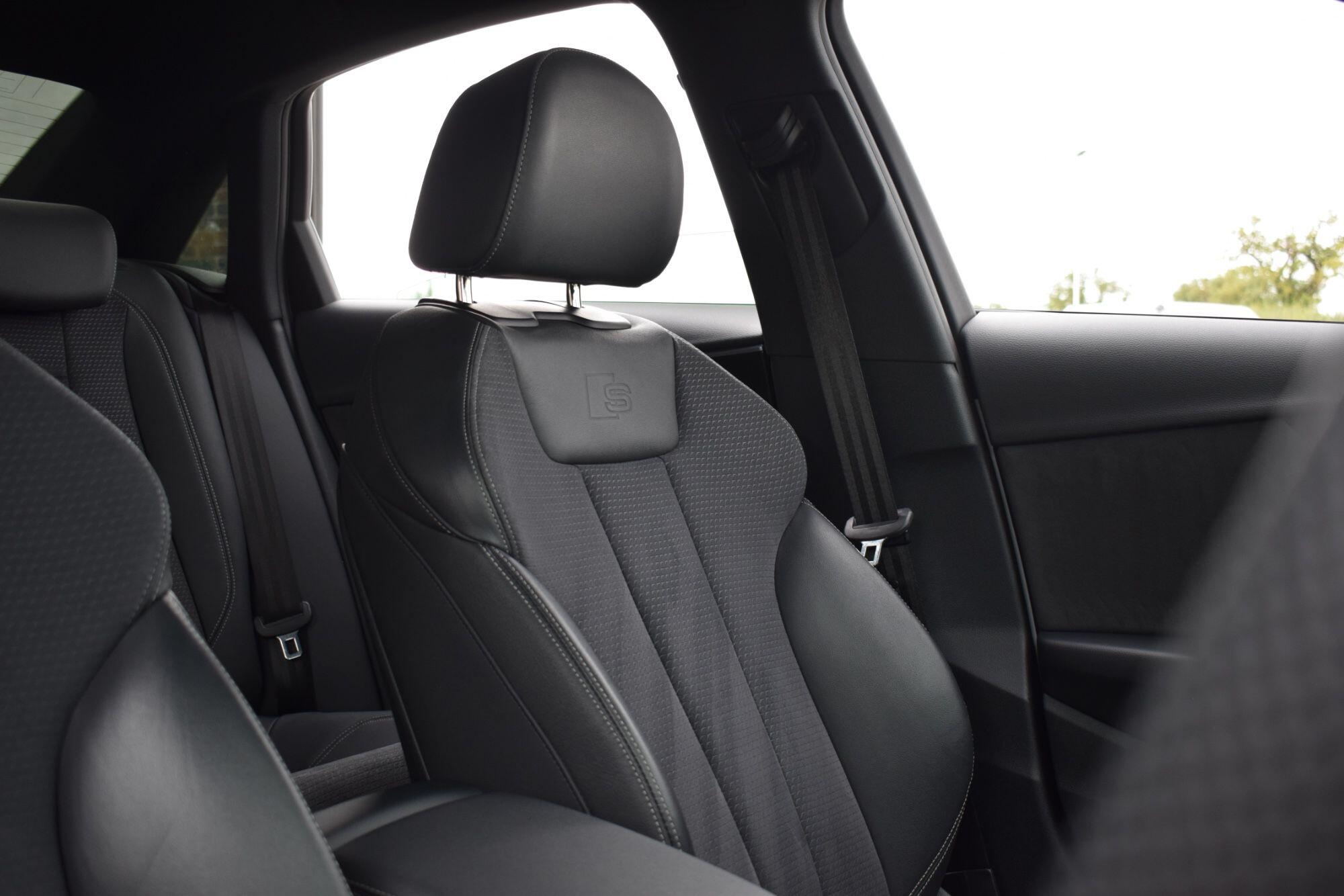 Audi A4 view 5