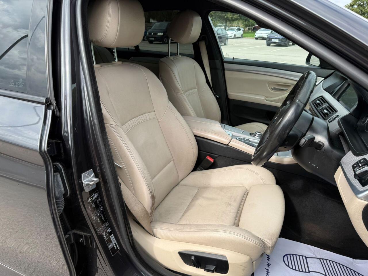 BMW 5 Series view 3