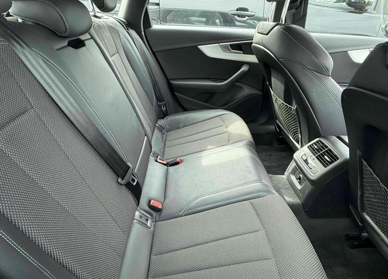 Audi A4 view 8
