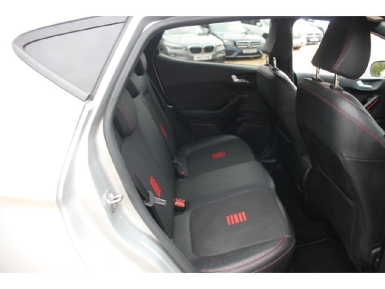 Ford Fiesta view 13