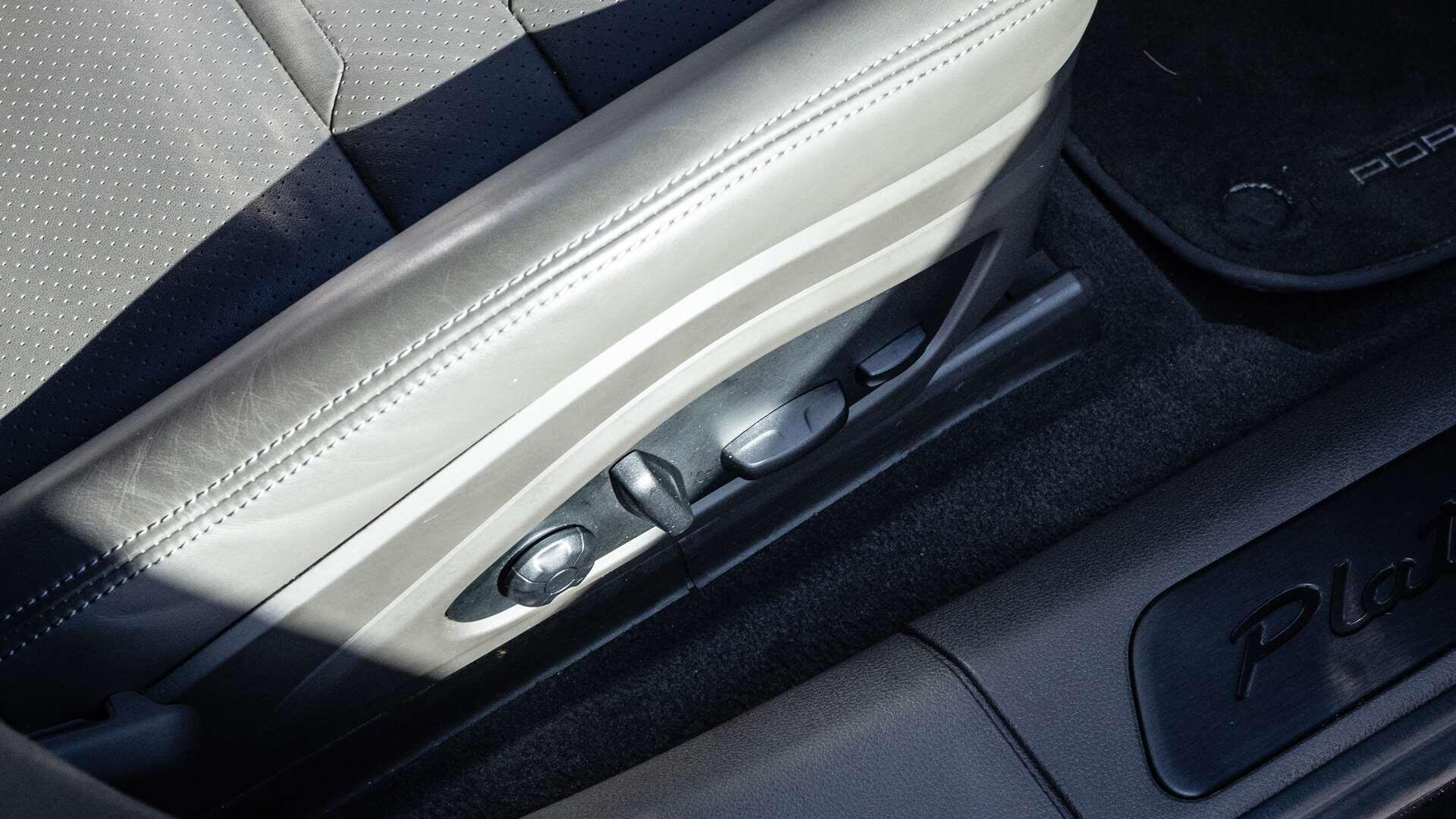 Porsche Panamera view 35