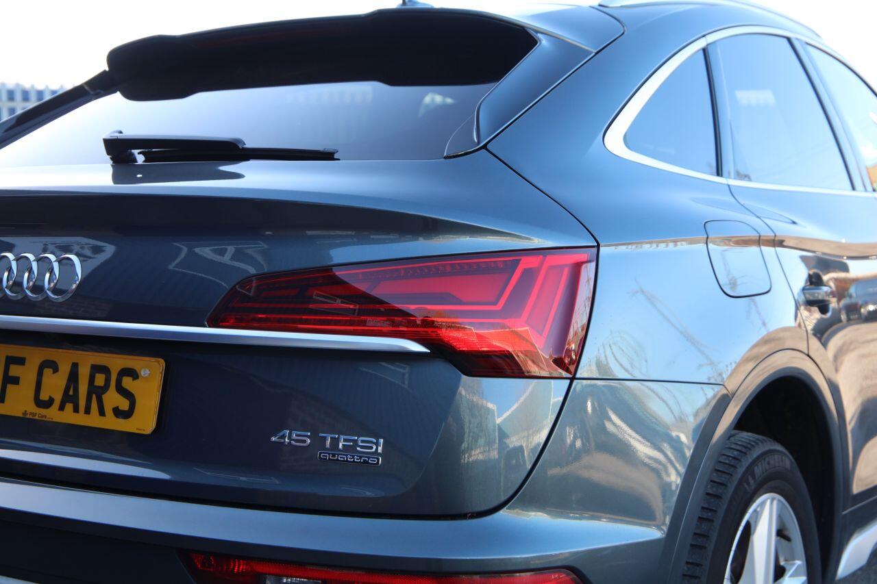Audi Q5 view 25