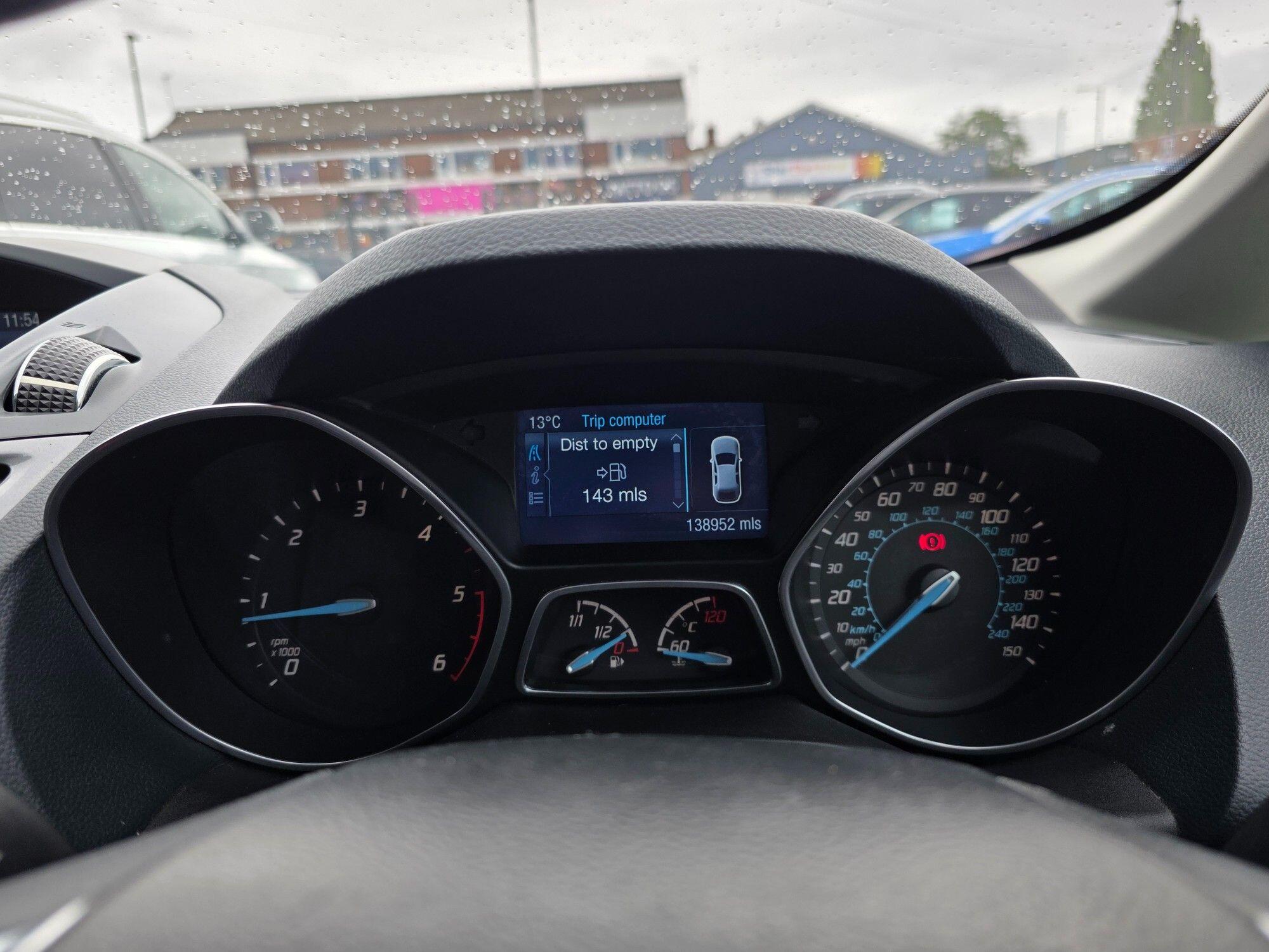 Ford Grand C-Max view 34