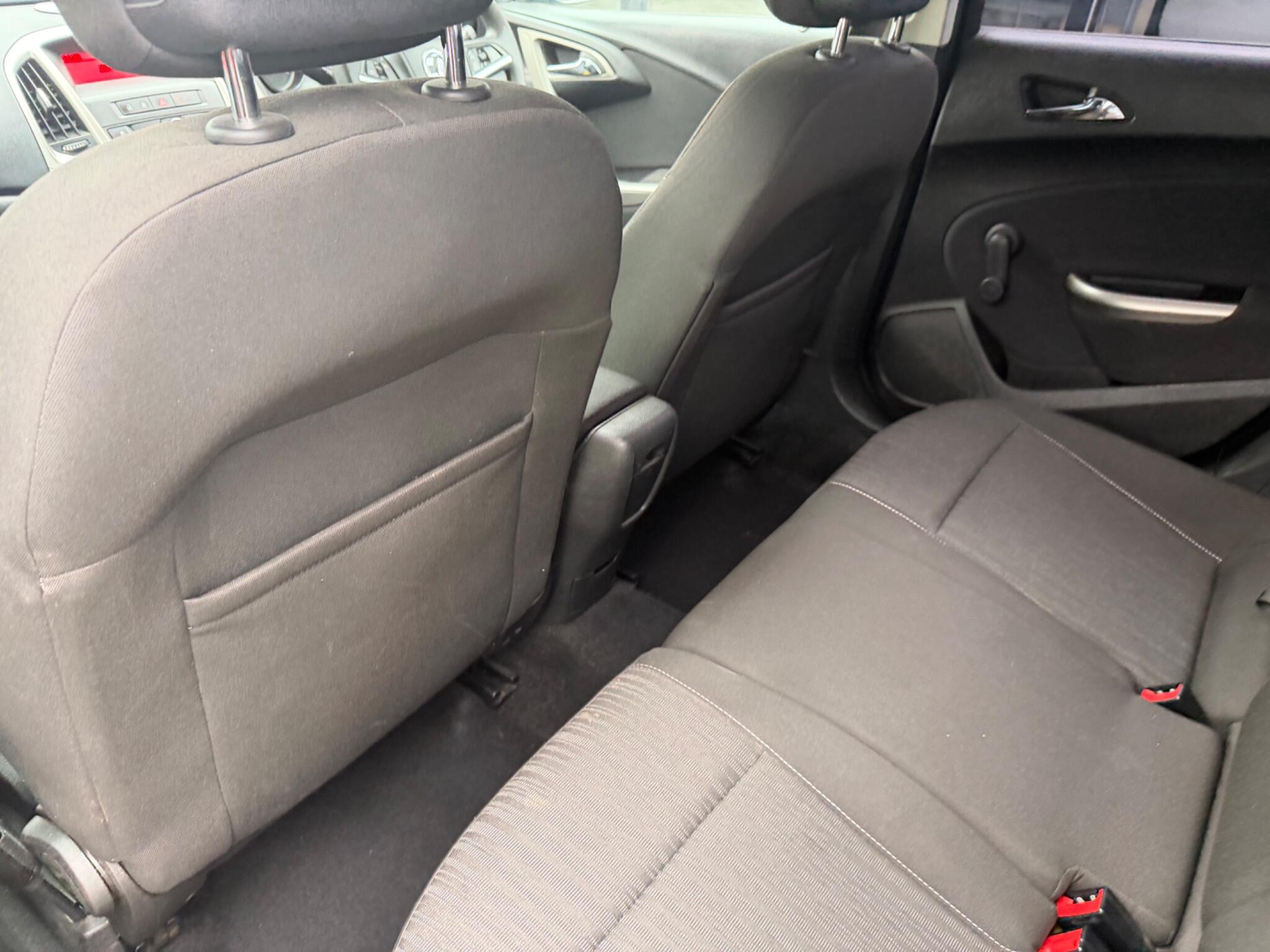 Vauxhall Astra view 26