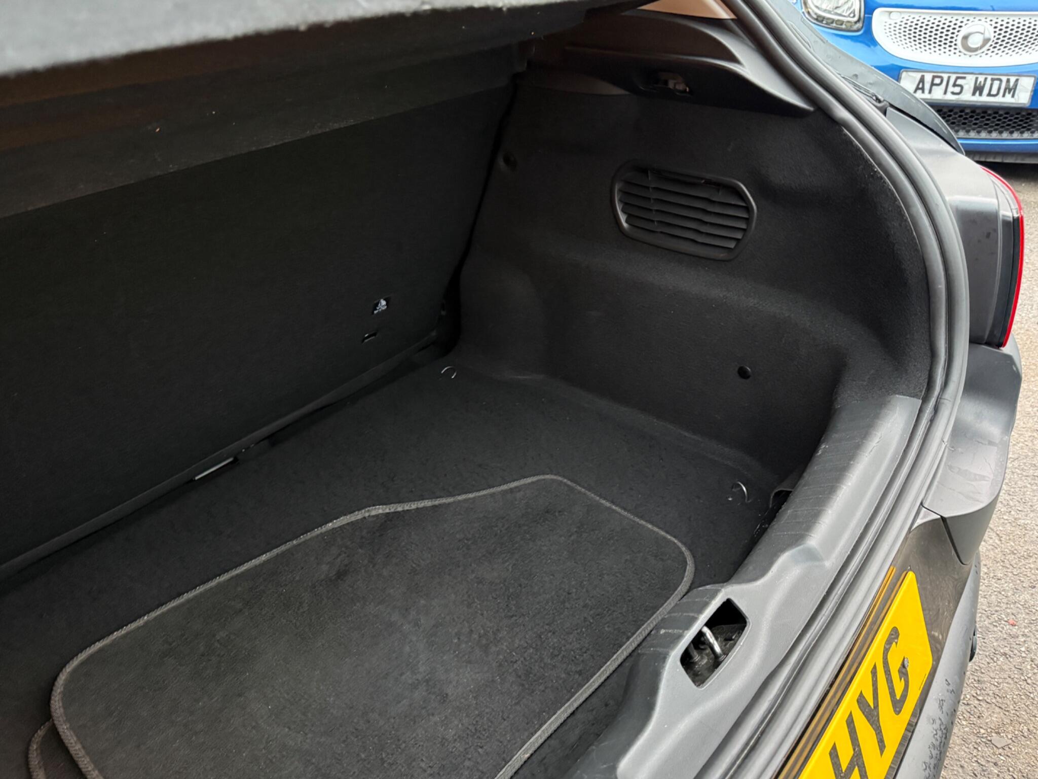 Citroen C4 Cactus - Image 23
