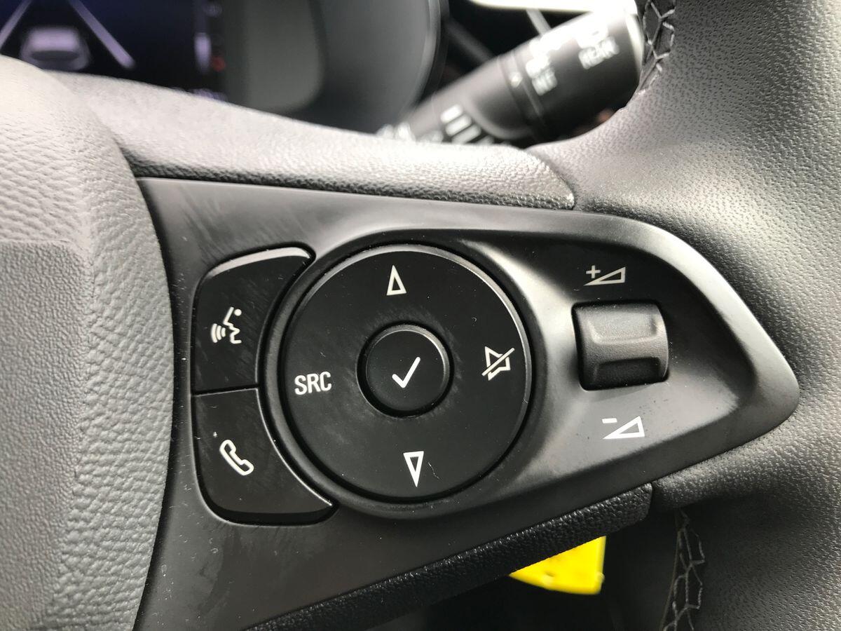 Vauxhall Corsa view 19