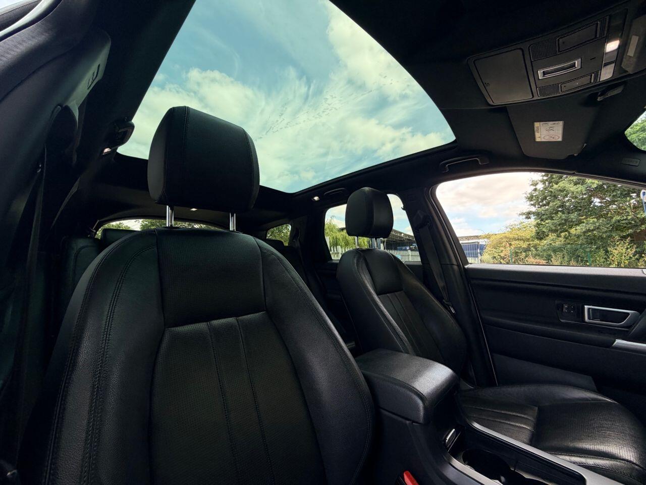 Land Rover Discovery Sport view 27
